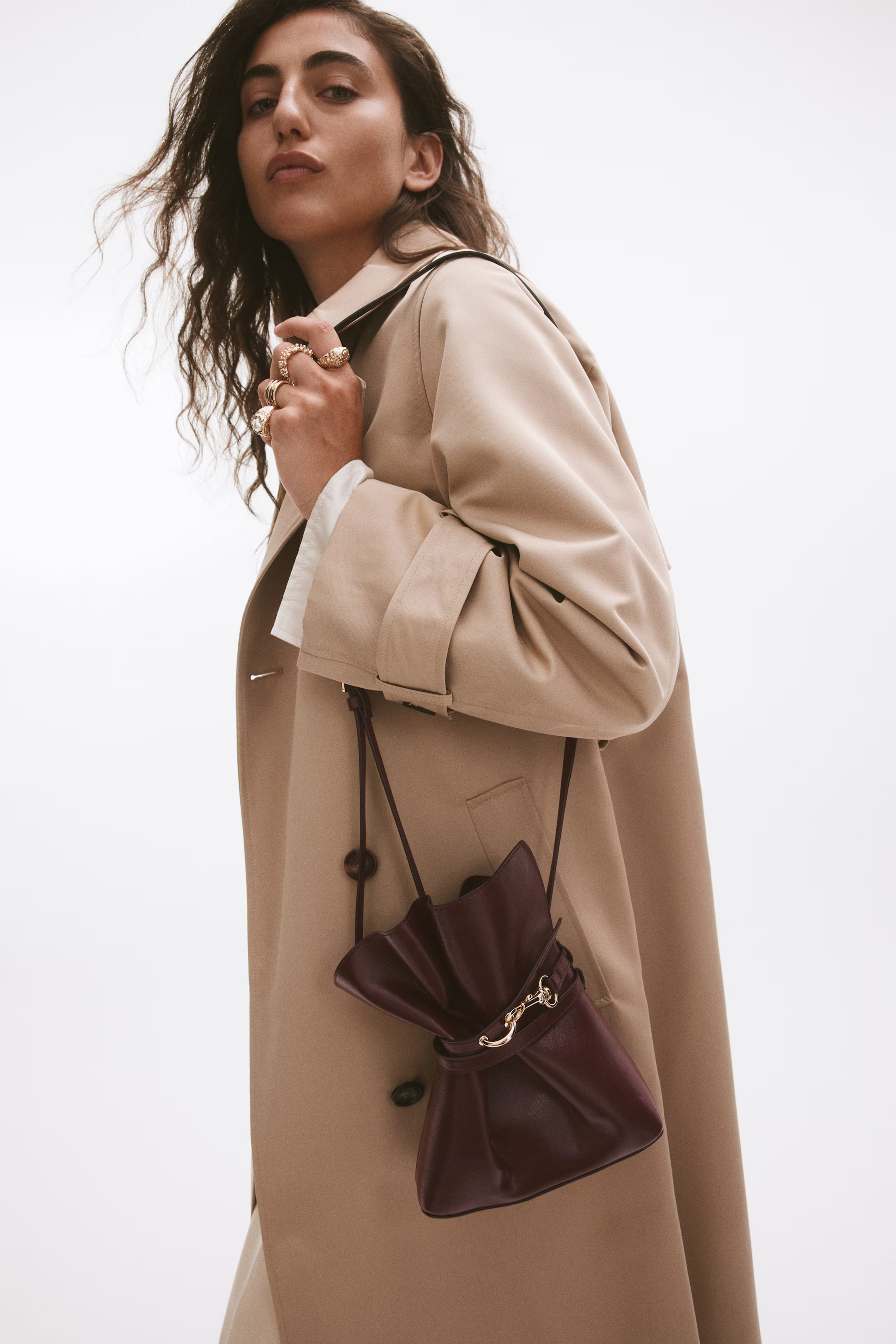 Pouch-look crossbody bag | H&M (UK, MY, IN, SG, PH, TW, HK)