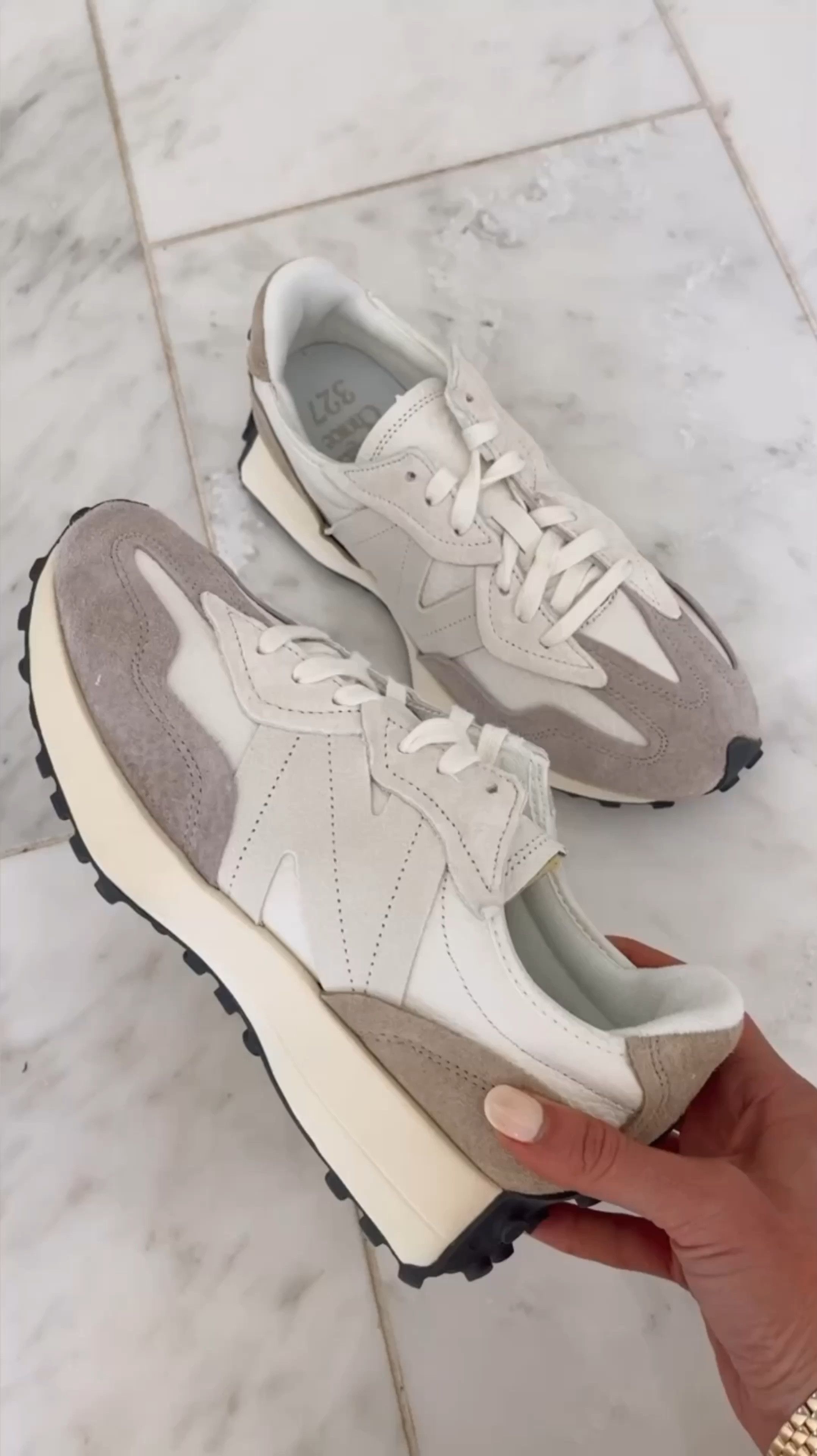 New color in the new balance sneakers 