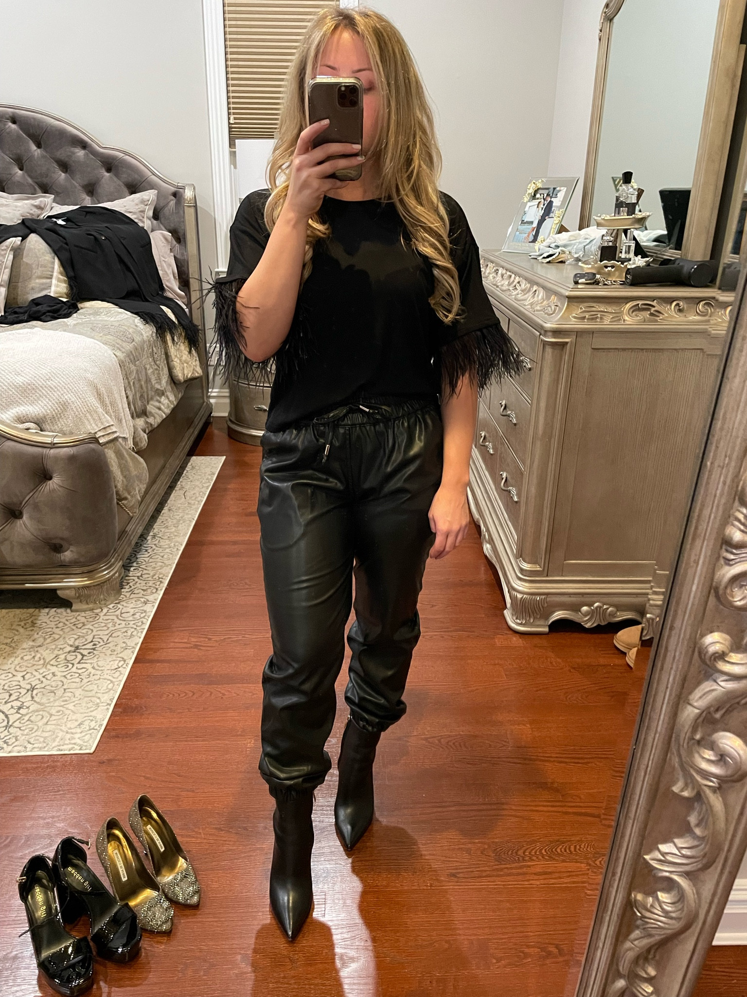 A more casual holiday look @bloomingdales

#LTKstyletip #LTKsalealert #LTKHoliday