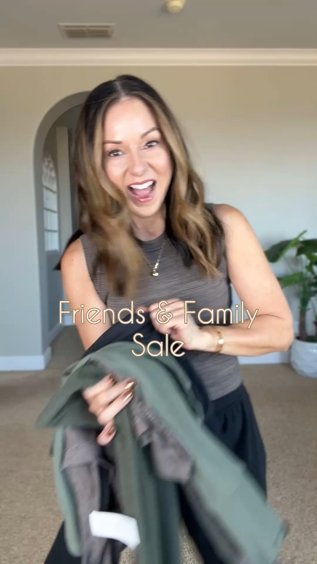 @Athleta Friends & Family Sale! Save 25% until 10/1
 #sponsored 
All of these are on sale and favorites of mine! Joggers & sweatshirt come in petite regular and tall length!
For reference: I’m 5’1”, 109lbs
Renew Muscle Tank & crewneck Tee : small in Pyrite Heather & black
Coaster Luxe Joggers : XXS Petite in Aspen Olive Heather 
Salutation High Rise Joggers : XS Petite in black
Coaster luxe sweatshirt XS petite

joggers  fashion  athletic  tank top  muscle tank  casual  lounge  EverydayHolly 
#athleta




#LTKSaleAlert #LTKFallSale #LTKActive