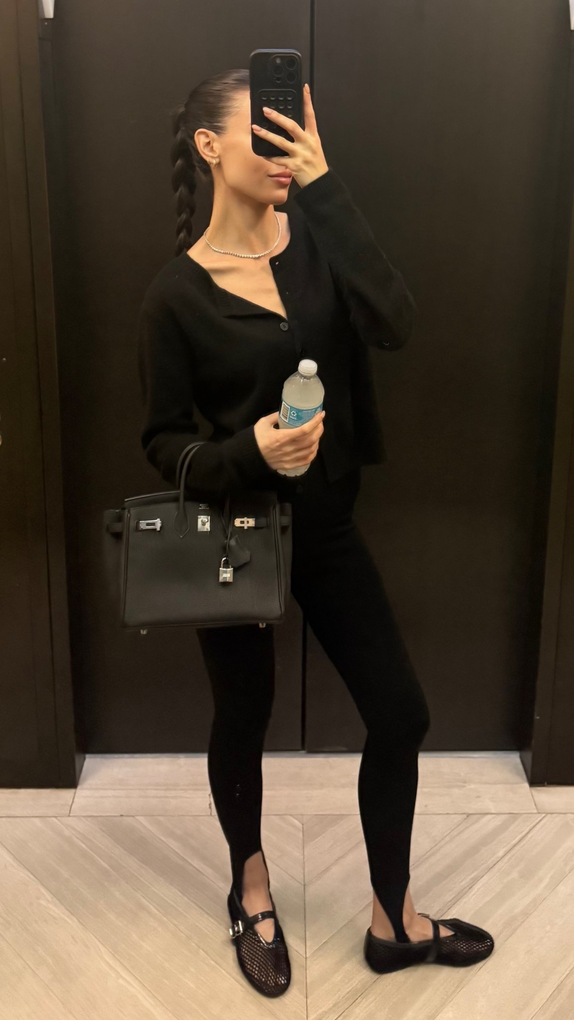My everyday uniform 🤍
Comfy, chic basics I wear on repeat. Perfect for errands, travel days, or anytime you want to look polished with zero effort. #ChicBasics #MinimalStyle #AllBlackOutfit #ComfyChic

#LTKootd #LTKdayinmylife #LTKvlog