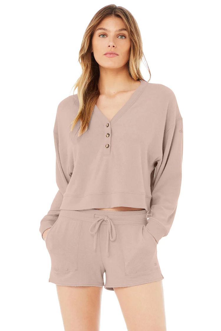 Alolux Soho Cropped Henley | Alo Yoga