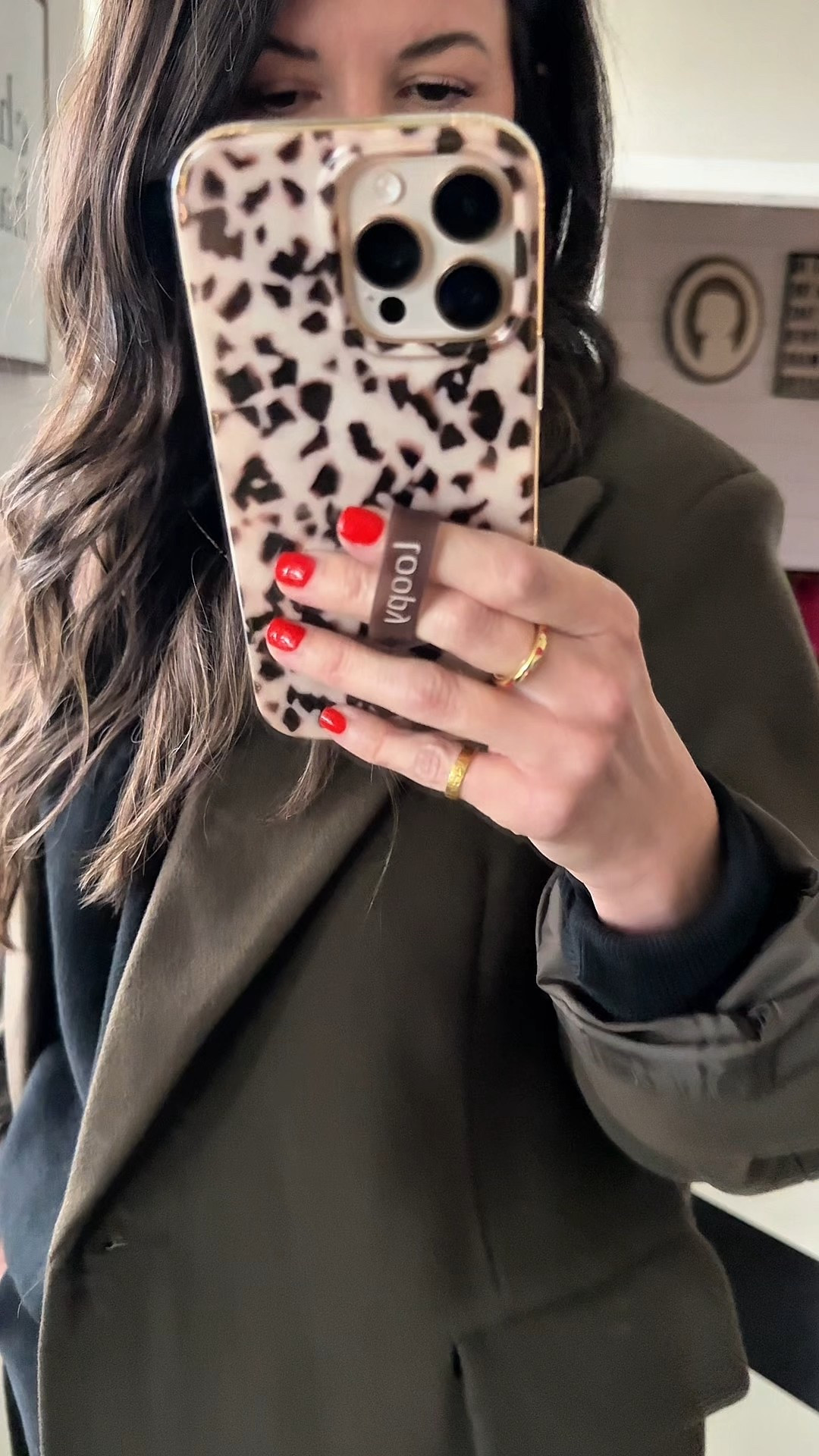 Xs in Walmart trench peacoat
Xs in sweatshirt
Xs in joggers
6 in ugg minis

comfy cozy winter outfit 

#LTKdayinmylife #LTKSaleAlert #LTKmomlife

#LTKSeasonal #LTKootd #LTKmomlife