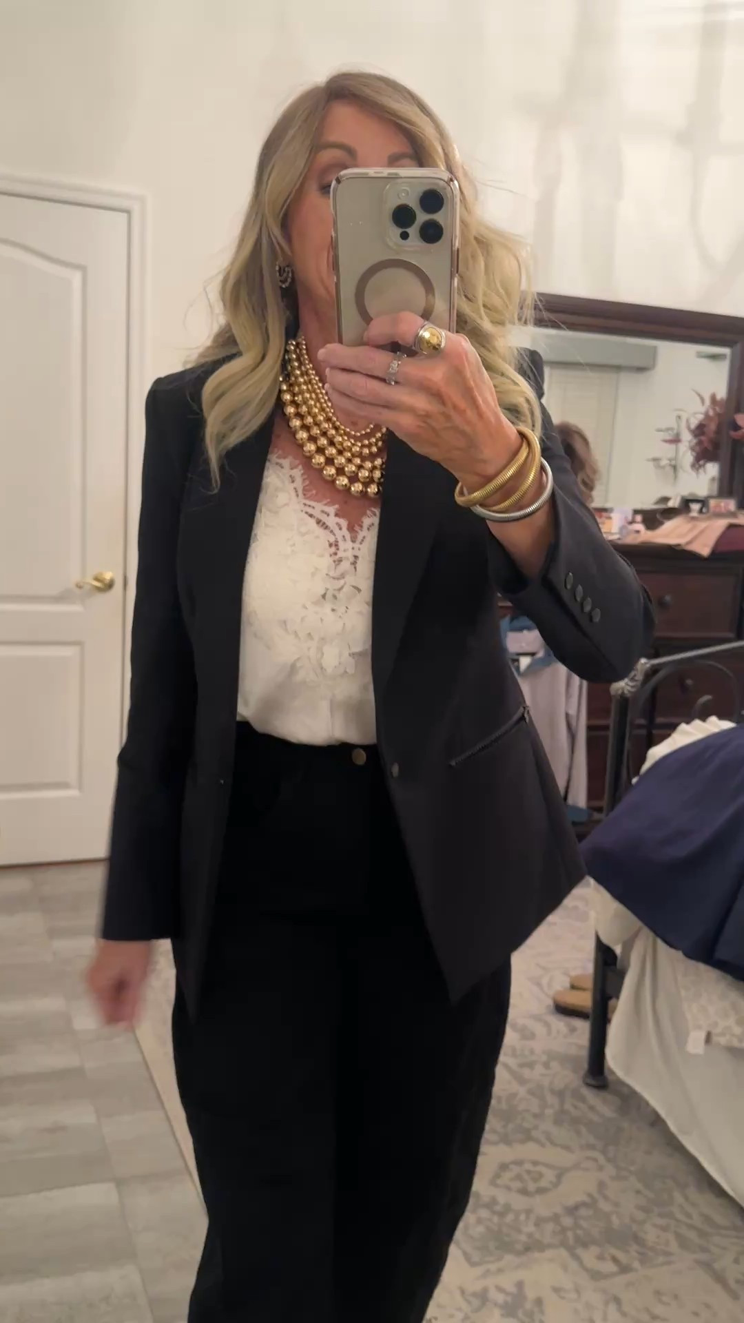 Money Outfit 💸
Classic, feminine style you can actually live in. Today’s look is a mix of Quince, LOFT, and Amazon — simple, neutral pieces that feel polished but still comfortable 🤍
Everything is linked for you below so you can recreate the look. Save this for outfit inspo!

#neutralstyle #classicstyle #quince #loftstyle #amazonfashion #ltkfashion #chicstyle

#LTKFindsUnder100 #LTKOver40 #LTKWorkwear