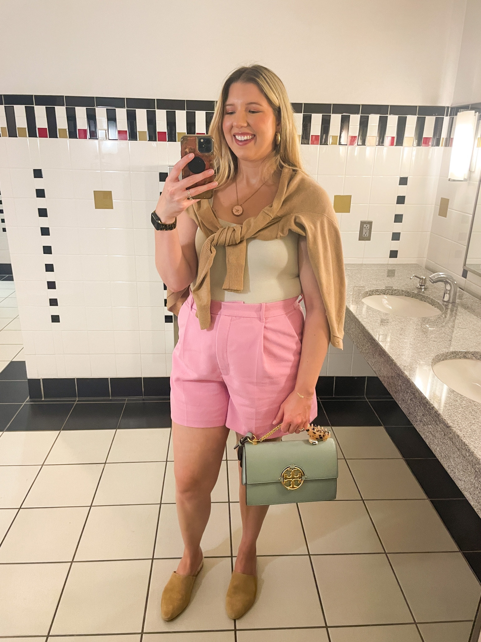 Kennedy Center outfit to see Moulin Rouge the Musical! 💃🏼✨

#LTKitbag #LTKtravel #LTKSeasonal