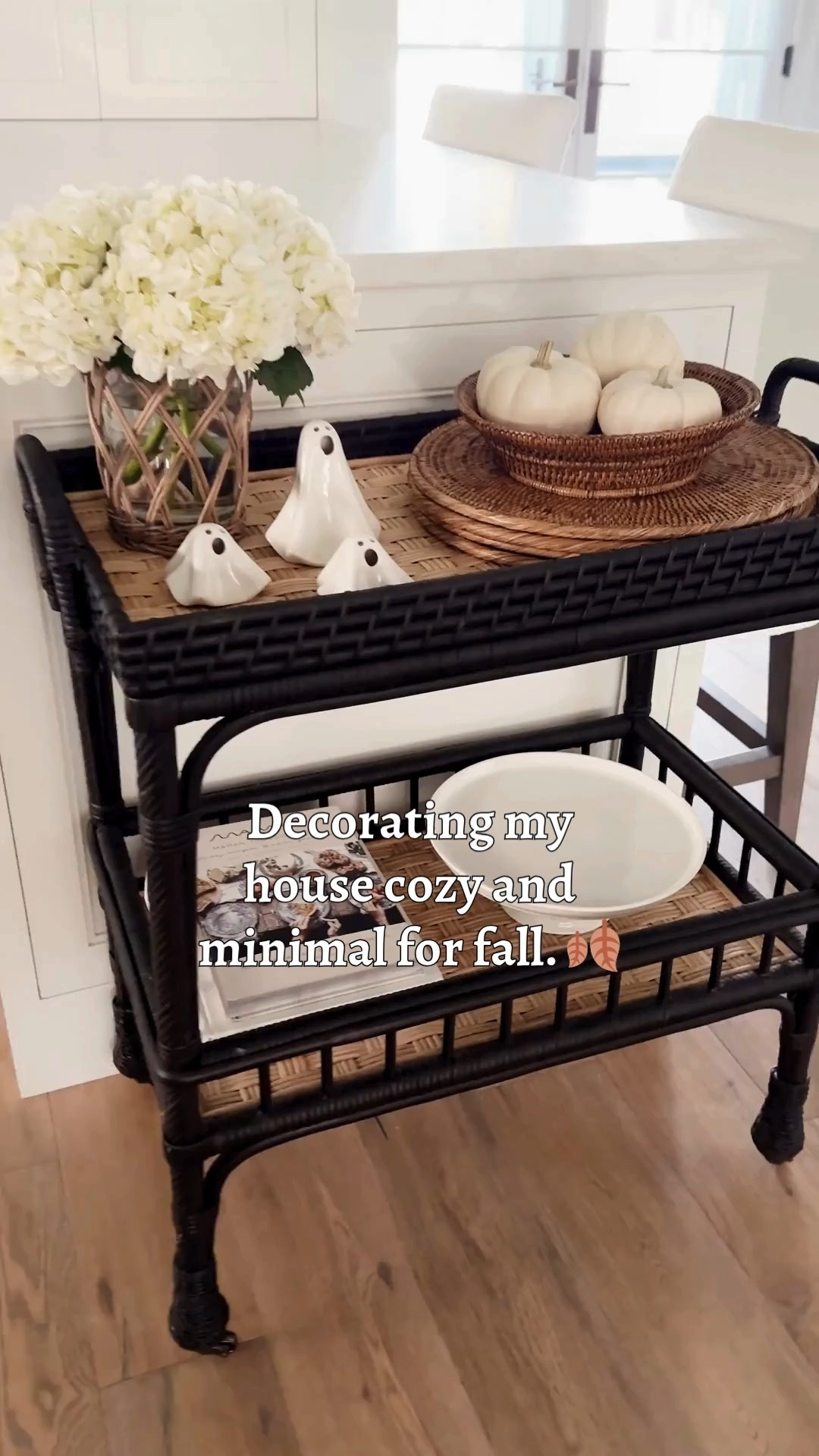 Fall vibes, but keeping it simple. 🍁
Today is a peek inside how I decorate my house for fall. As a pro organizer, when I decorate  I'm all about cozy and clutter-free. A few fall accents without going overboard. 🍂
Less brings calm.🧘‍♀️


#LTKSaleAlert #LTKHoliday #LTKHome