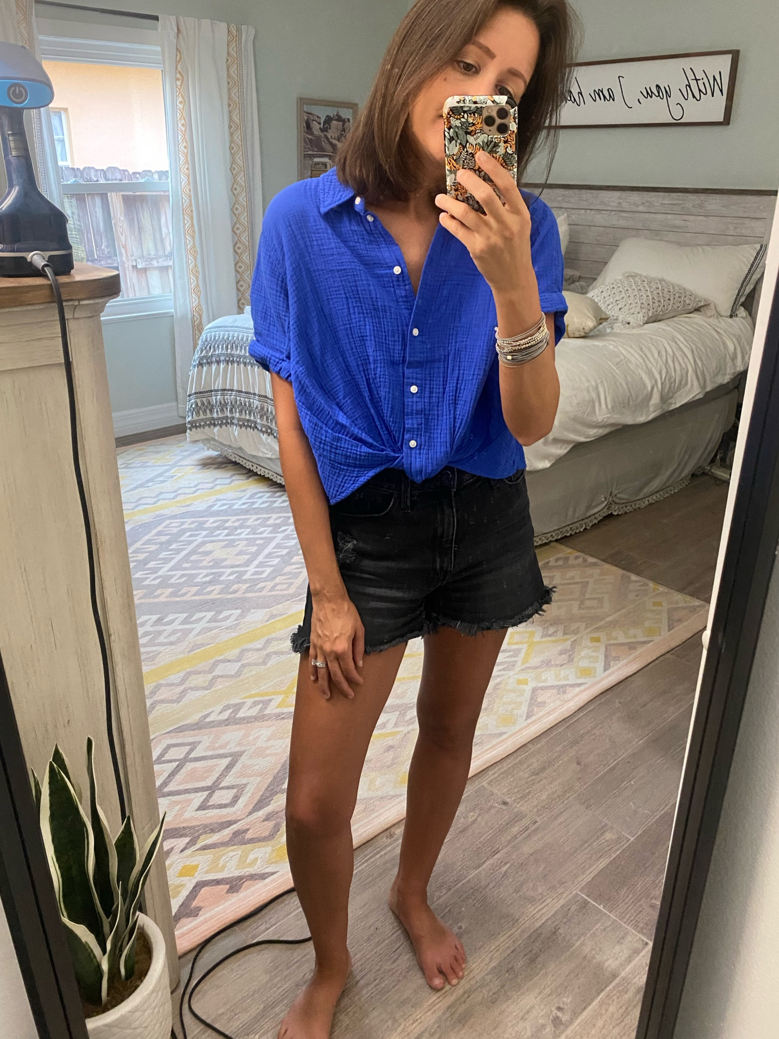 This great basic cropped top is on sale at Target. Since it was $14, I grabbed it in green too. This is a small, the green I grabbed is XS and fits too. Just depends hope drapey you want it. Pretty sure I made up that word 😂. Love that it’s 100% cotton. Natural fibers FTW.

#LTKFindsUnder50 #LTKSeasonal #LTKOver40