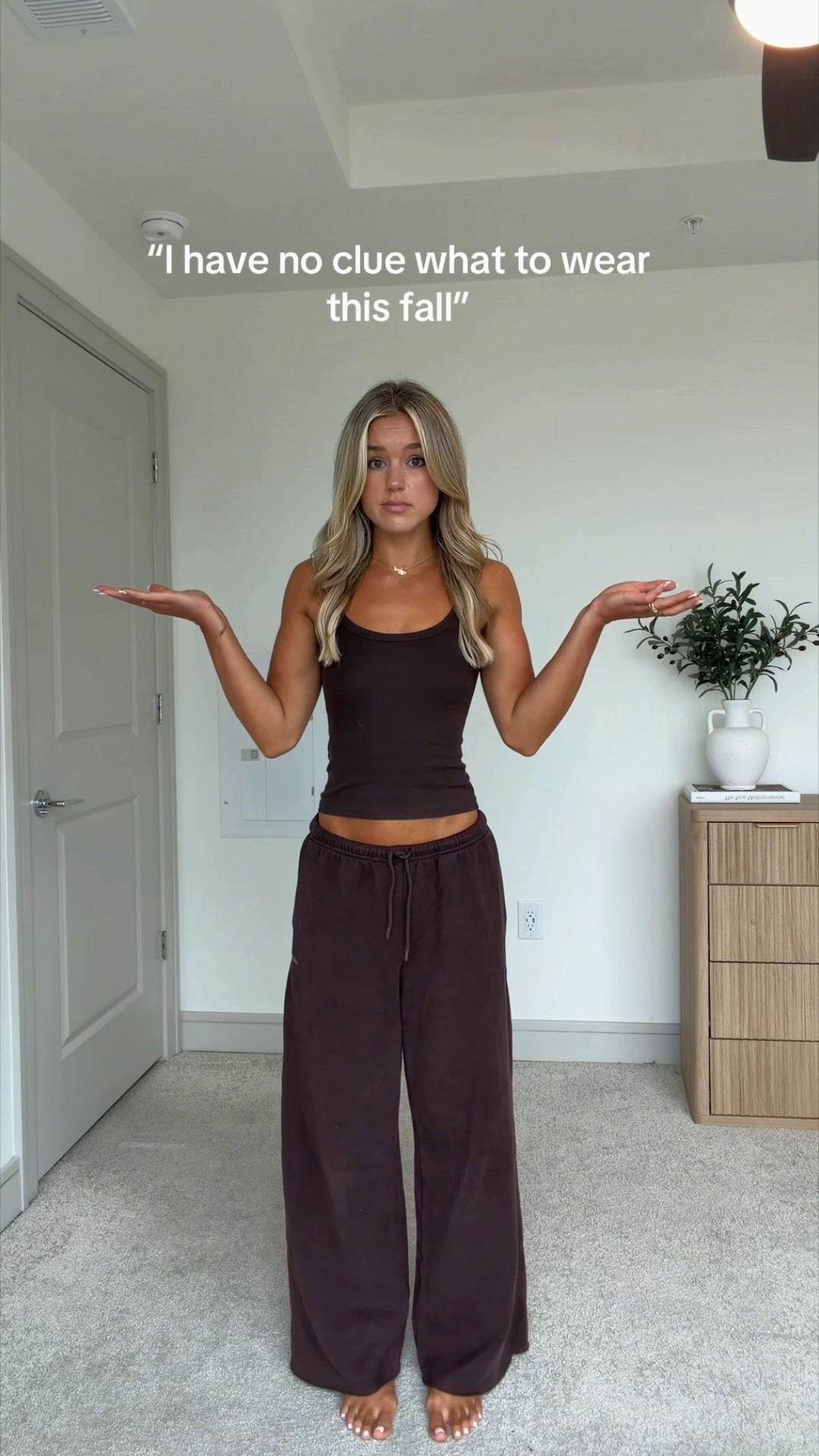 fall transition outfit ideas 🤎