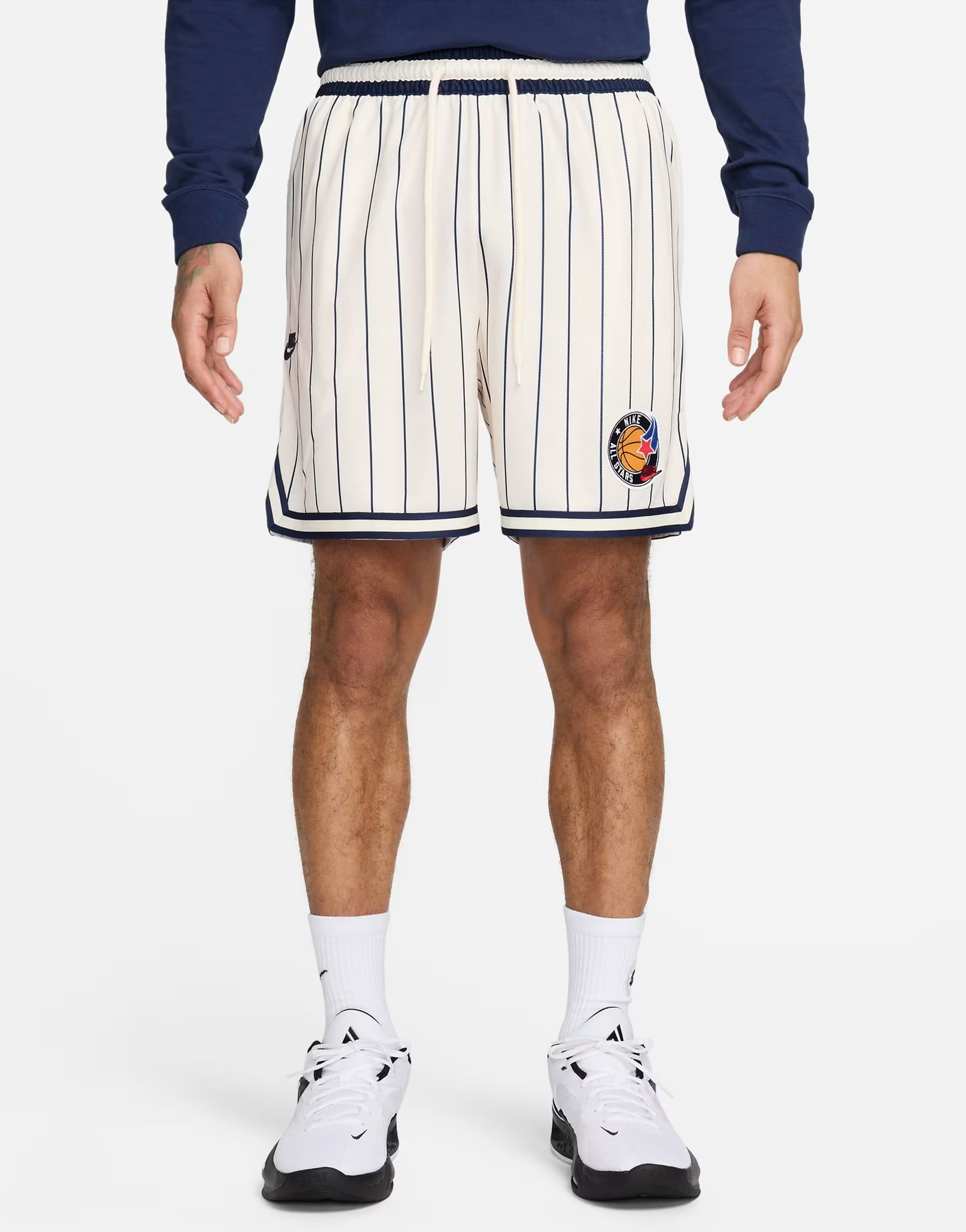 Nike All Stars DNA 6in shorts in sail | ASOS (Global)