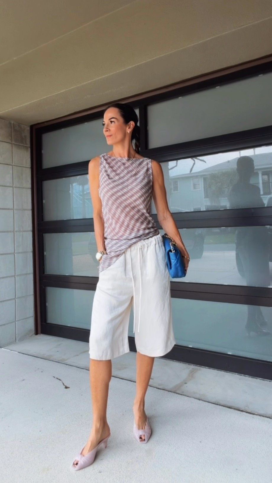Sushi with a side of Chanel. 🍣💙

Satin Bermudas, Chloé jellies, and the cutest asymmetric hem top… because “just grabbing sushi” still deserves an outfit. A little pop of blue never hurt, either. 😉

Off to sushi we go! 🥢 Comment SUSHI for outfit links.

#DinnerOutfit #BermudaShorts #ChloeSandals #ChanelStyle #OutfitInspiration

#LTKdayinmylife #LTKgrwm #LTKootd