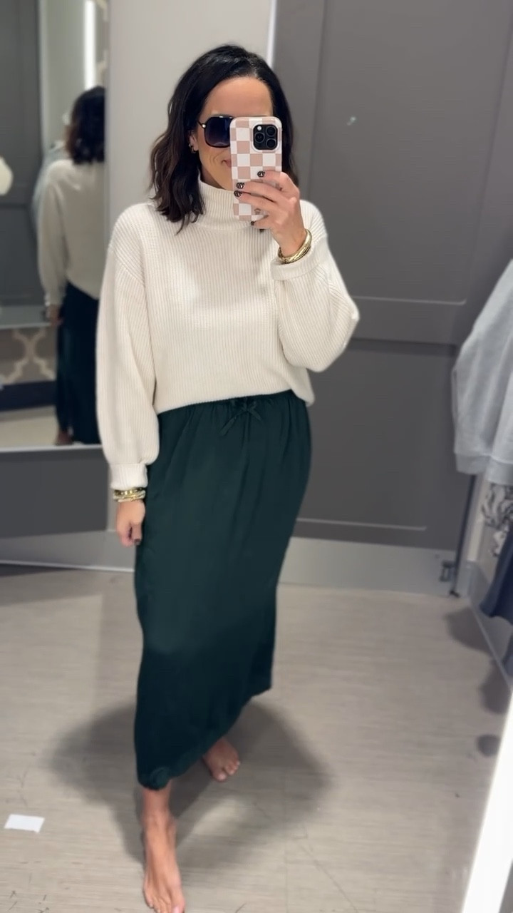 Another Thanksgiving outfit idea you’ll love!
This drawstring maxi skirt styled with the mock turtleneck sweater is a combo I love because it’s warm, comfy, and chic! 🤍

Fall fashion, Thanksgiving look, maxi skirt, elevated casual, Target style, VintagePickin



#LTKHoliday #LTKStyleTip #LTKFindsUnder50