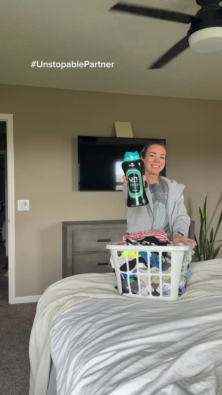 Your laundry sets the tone for your whole day and this is the easiest fix I’ve found. 🧺 

@unstopables 
#UnstopablesPartner #SmellUnstopable #ad