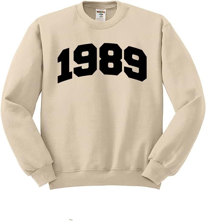 TeesAndTankYou College Style 1989 Sweatshirt Unisex | Amazon (US)