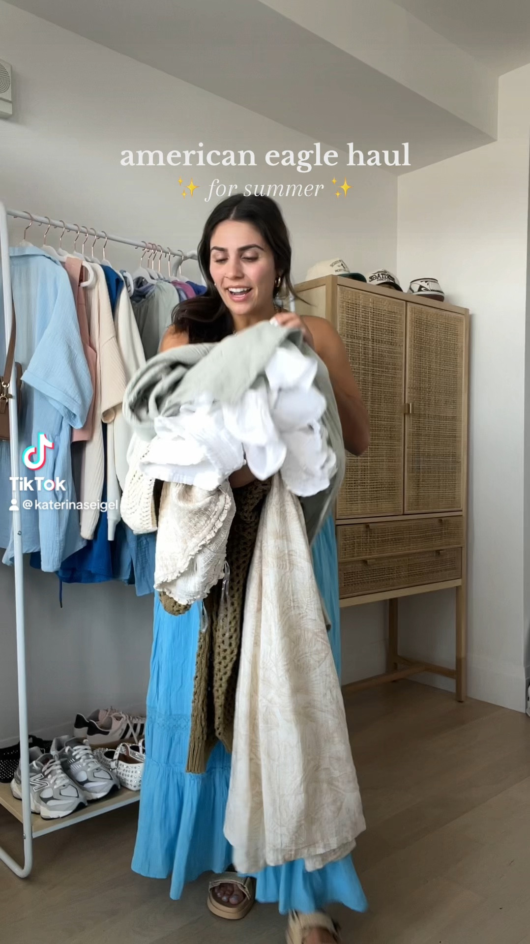 American eagle summer haul! Grabbed some pieces for a few special occasions I have coming up 🫶🏽 honestly AE is always just a home run for me, everything fits so well!

All true to size - M/8. 30-70% for MDW

#LTKSaleAlert #LTKFindsUnder50 #LTKVideo