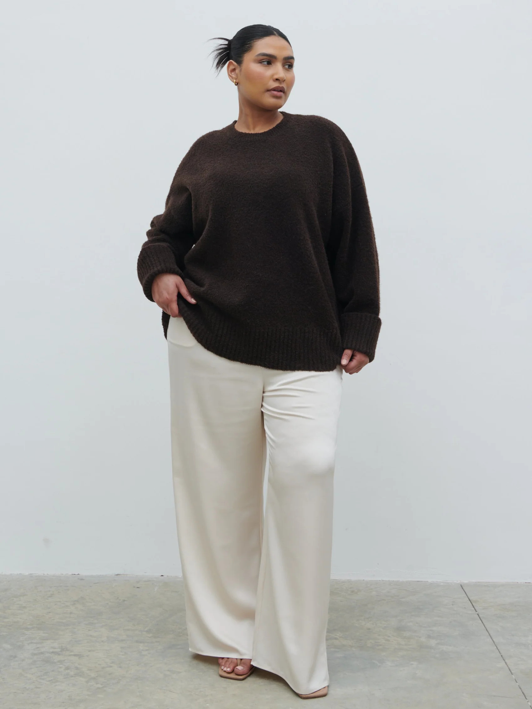 Camille Oversized Knit Jumper Curve - Chocolate | Pretty Lavish (UK)