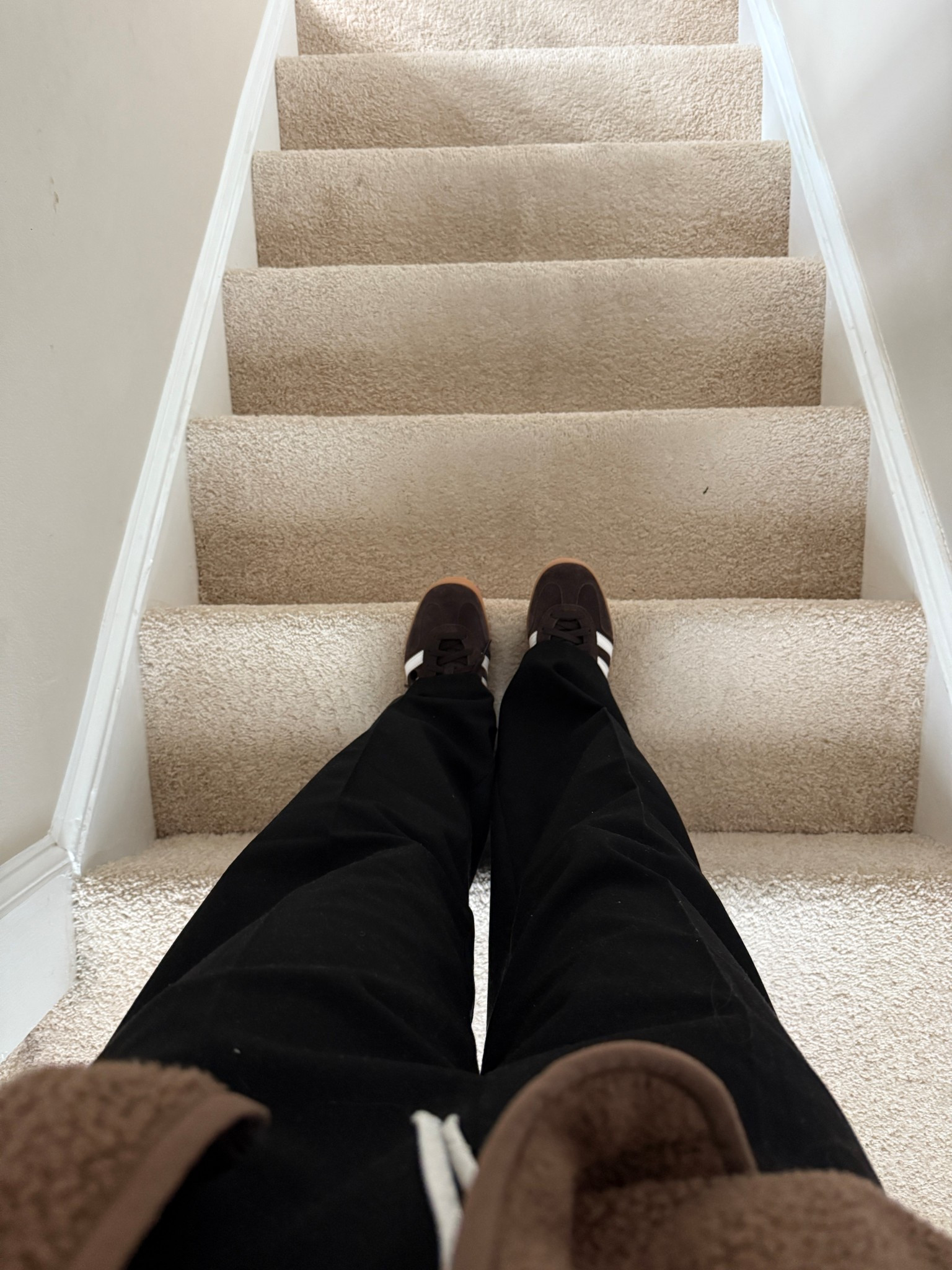 I’ve come to realize a darker, non athletic sneaker is a necessity for the winter

#LTKootd