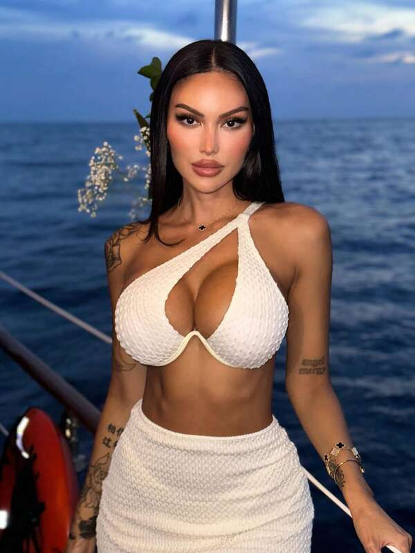 Plain Underwire Bikini Swimsuit With Beach Skirt  SKU: sw2302174037706609(31 Reviews)$14.49$13.77... | SHEIN