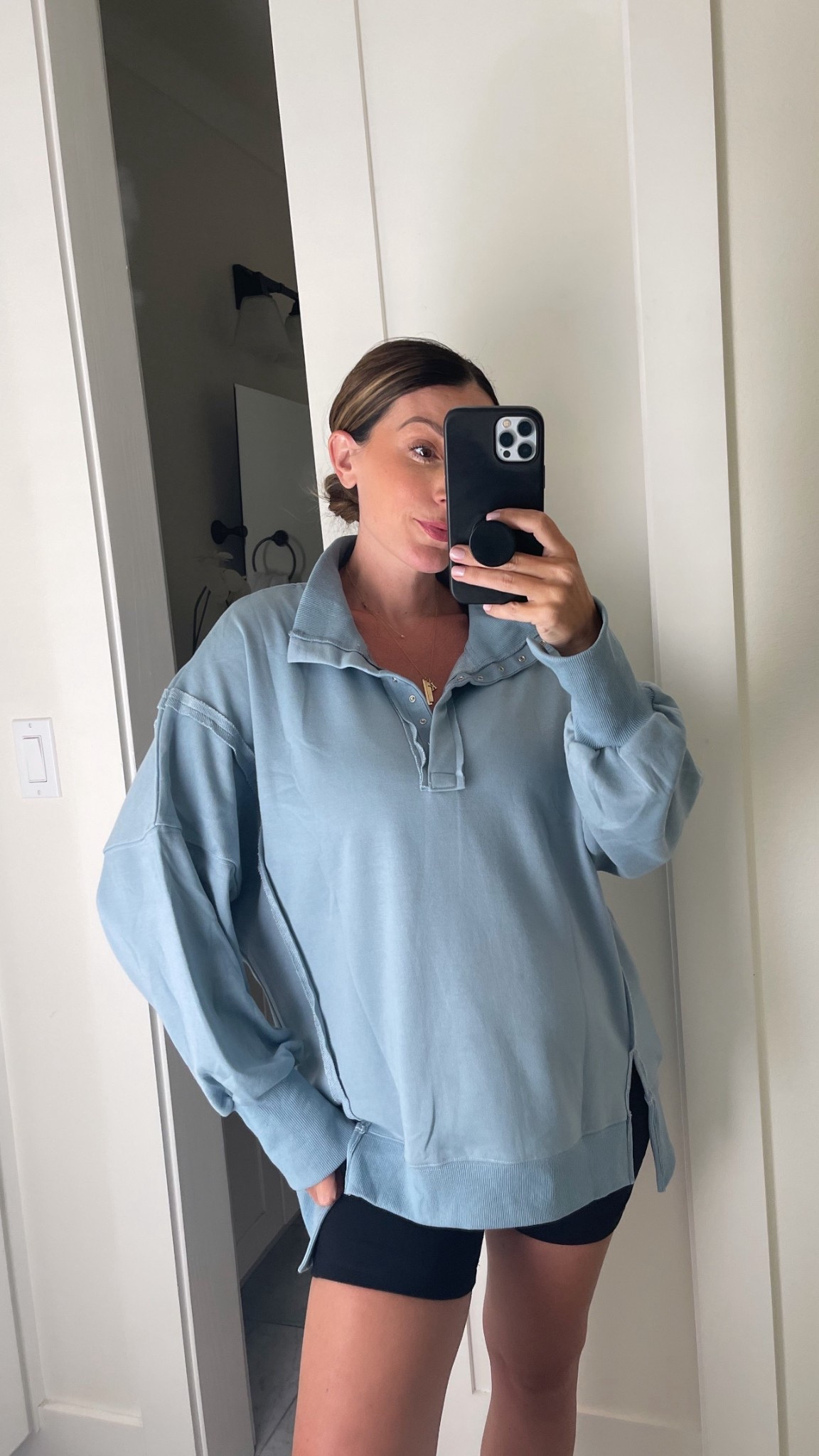 Amazon sweatshirt and maternity leggings shorts

#LTKBump