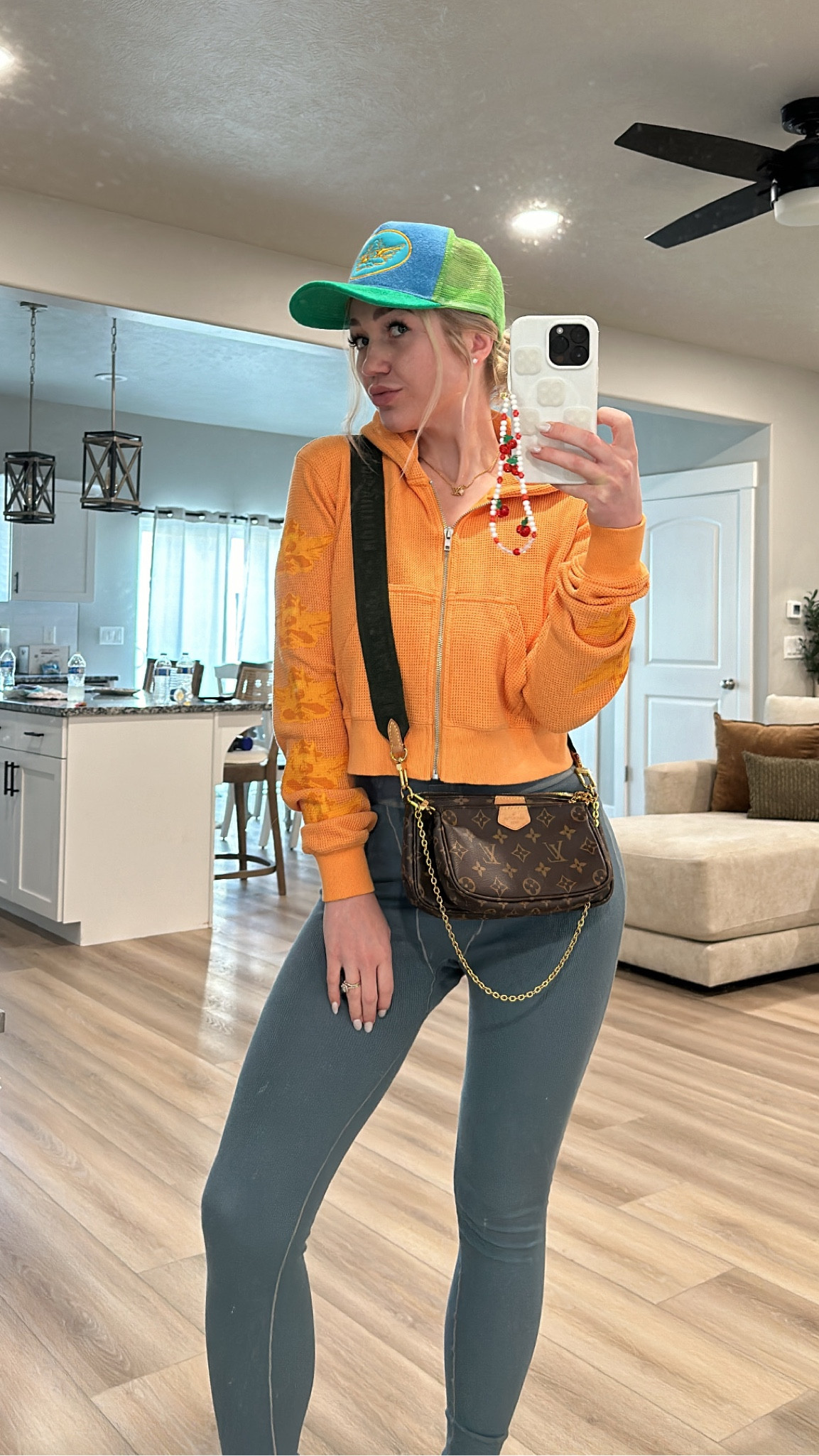 Sunday for check 🧡😇 #boyslie #skims #louis #velvetcaviar