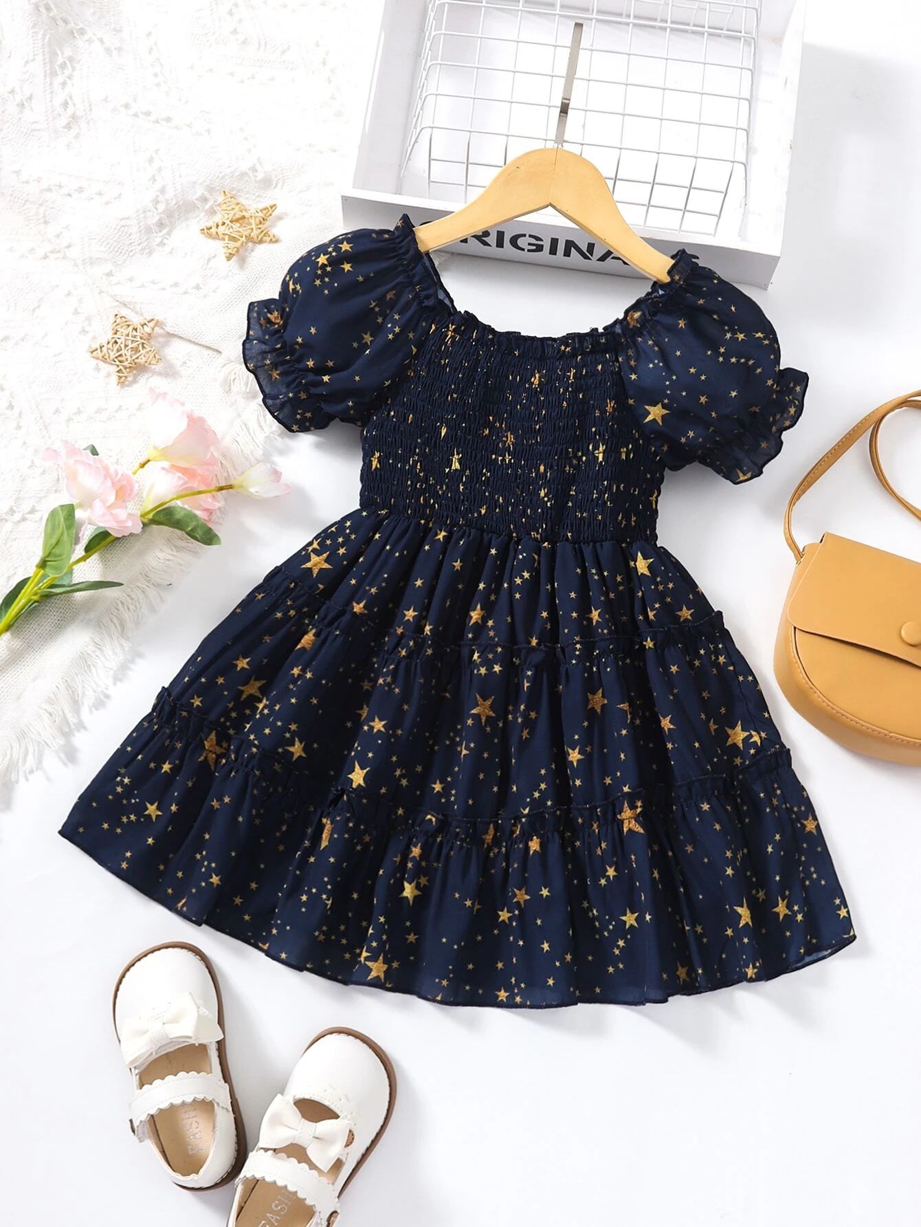 Toddler Girls Star Print Puff Sleeve Shirred Frilled Dress  SKU: sk2204304433043440(96 Reviews)$1... | SHEIN