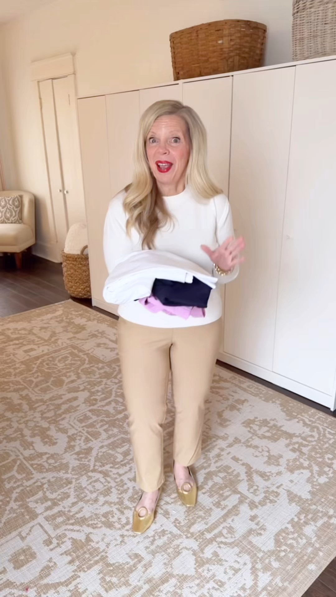 The best source for petite pants. These pants come in so many colors and they have extended sizes too! The price point is also so affordable!

#LTKFindsUnder50 #LTKOver40 #LTKSaleAlert