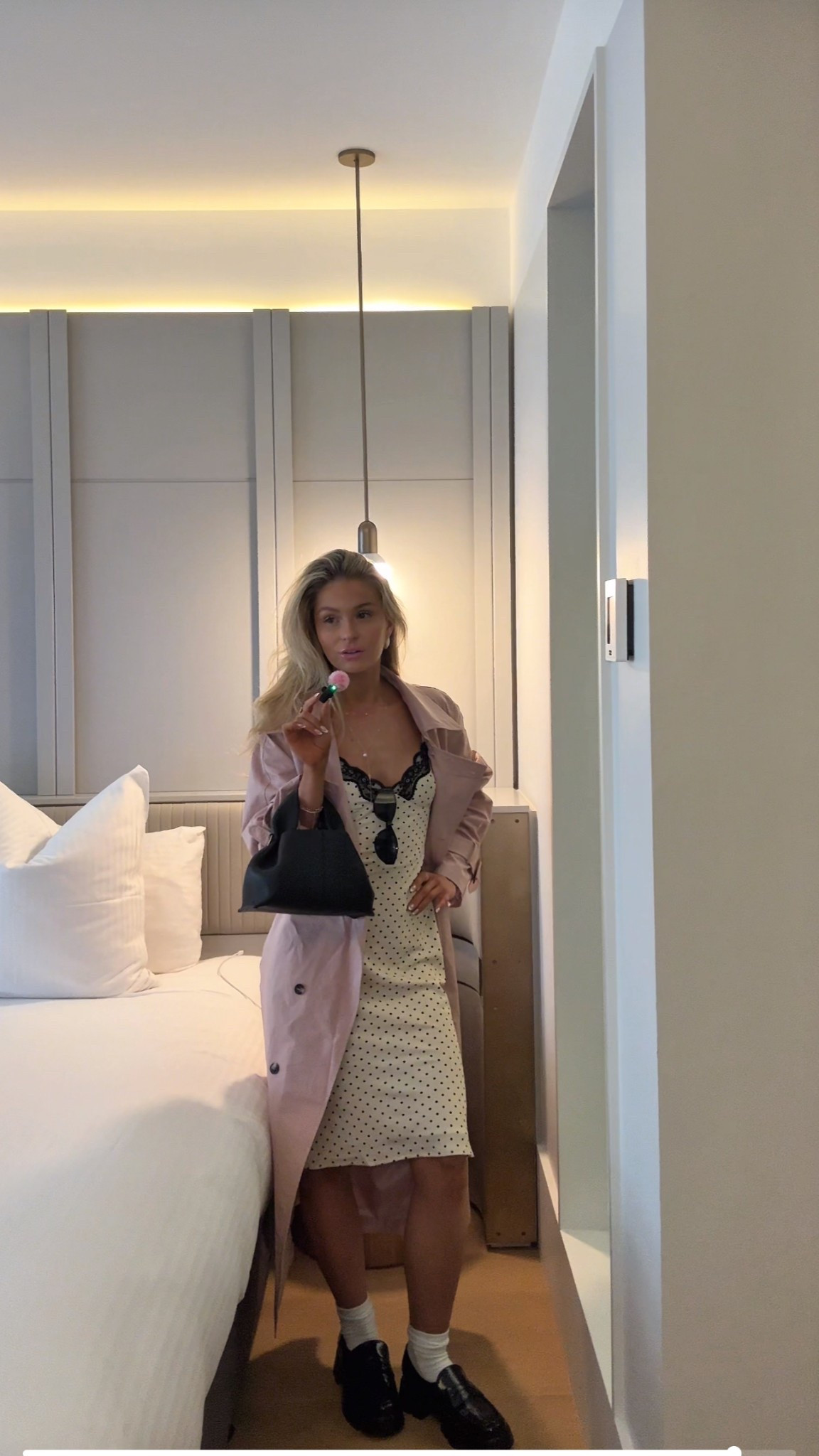 latest ootd from my “OMG” series on tiktok 🎀📸 