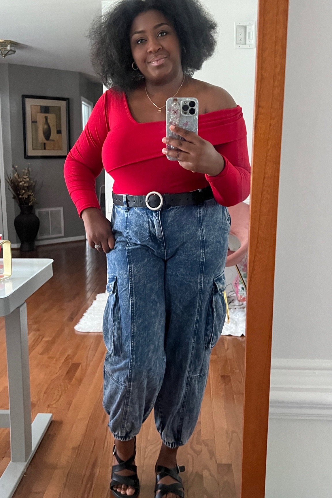 Cute outfit for a cooler Summer day

Ribbed Knit Red Off the Shoulder Top, Denim Cargo Pants, Black Belt, Black Flats Sandals, Gold Lock Pendant Necklace

#LTKstyletip #LTKunder100 #LTKunder50