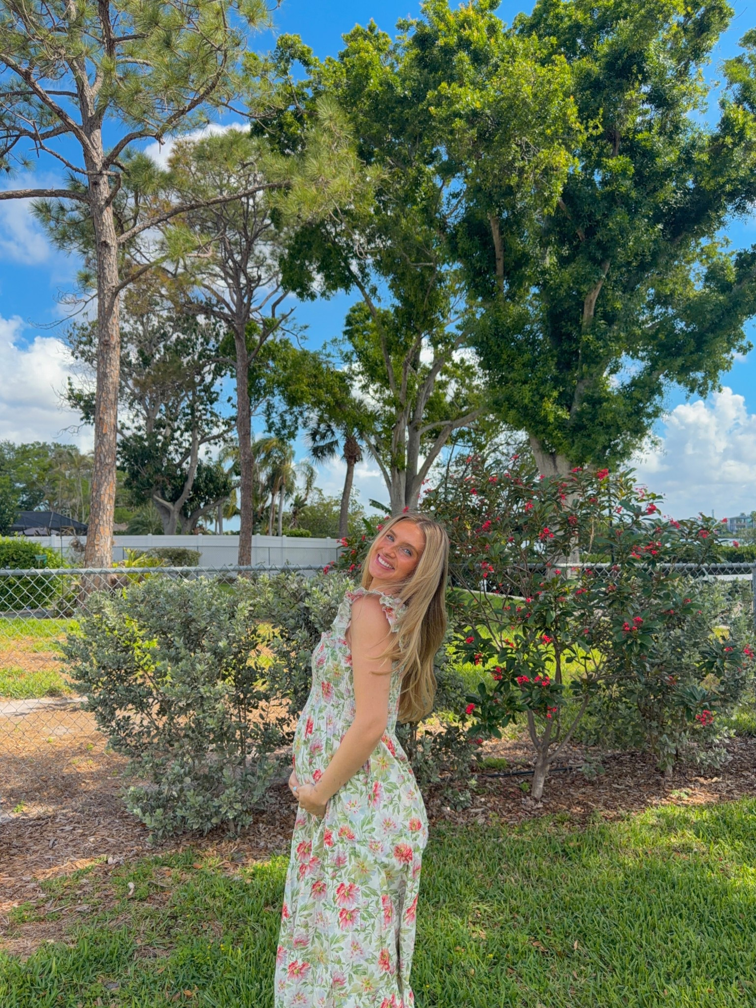 Wearing size xs 

#LTKBump #LTKootd #LTKSeasonal