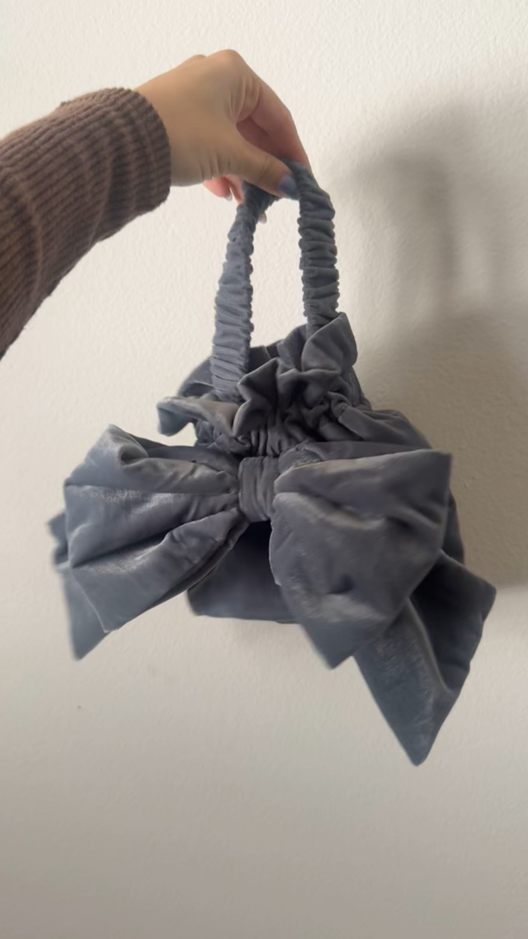 Velvet bow bag
Winter bag
Winter purse
Bow accessories

#LTKgrwm #LTKTravel #LTKdayinmylife