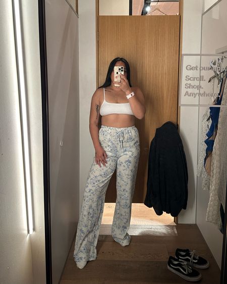@cottonon Cotton On spring new arrivals are gorgeous! Loved the tropical print of the pants (M) and the lace detailing of the bikini top (M). Both pants and white bikini top run tts 💘

#LTKfindsunder50 #LTKstyletip #LTKFestival