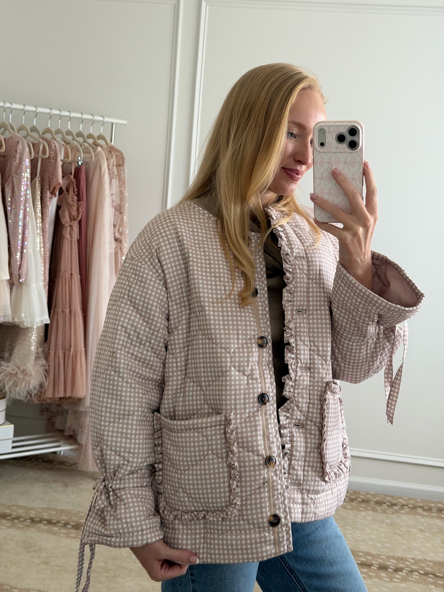 The cutest casual fall jacket! It has a roomy fit I’m wearing a small. 

Amazon fashion // Amazon haul // fall jacket // fall fashion haul // casual fall jacket