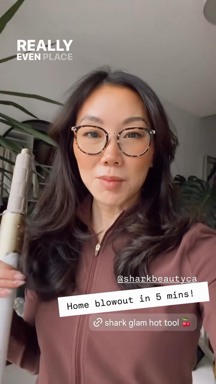 Home blowout in 5 mins!  Loving the Shark Glam Hot tool! @sharkbeauty 

#LTKBeauty #LTKdayinmylife #LTKmorningroutine
