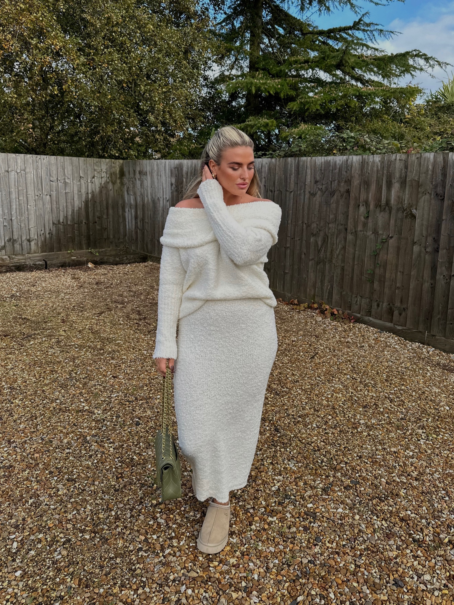 Warm & Cozy 🍯🧸✨☕️

#LTKSeasonal #LTKfindsunder50 #LTKstyletip