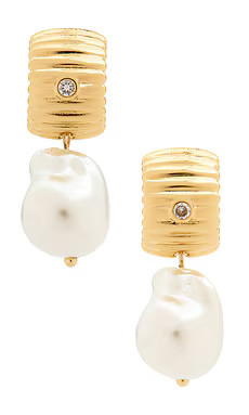 Ettika Ribbed Pearl Drop Earrings in Pearl & Gold from Revolve.com | Revolve Clothing (Global)