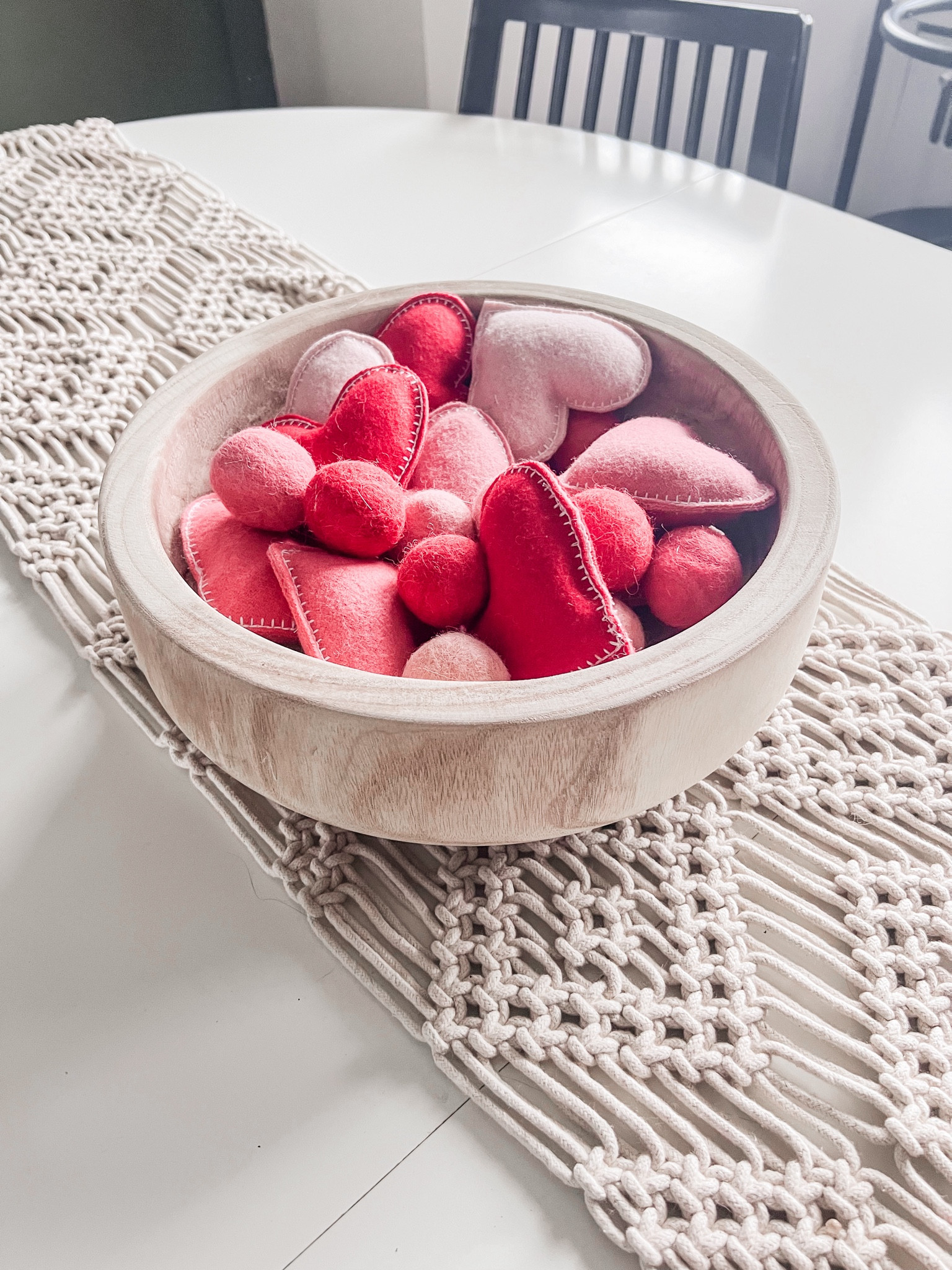 Valentine’s Day table decor

Table runner, wood bowl, vday filler, heart vase filler

#LTKSeasonal #LTKhome #LTKMostLoved