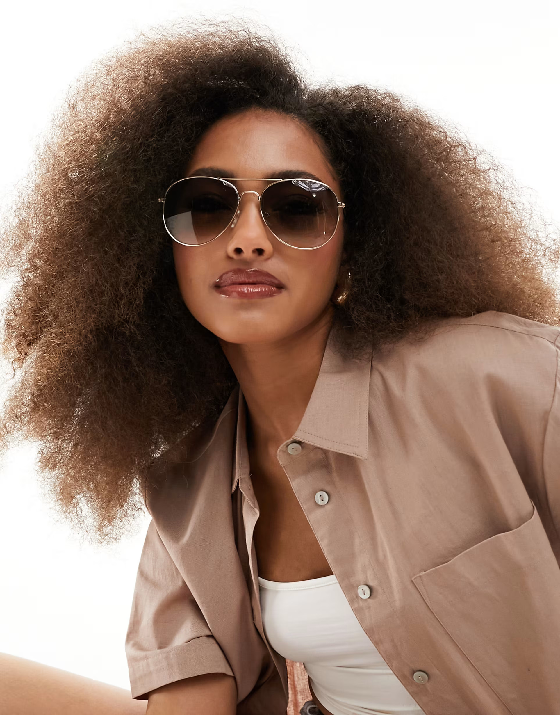 New Look round pilot shaped sunglasses in gold | ASOS (Global)