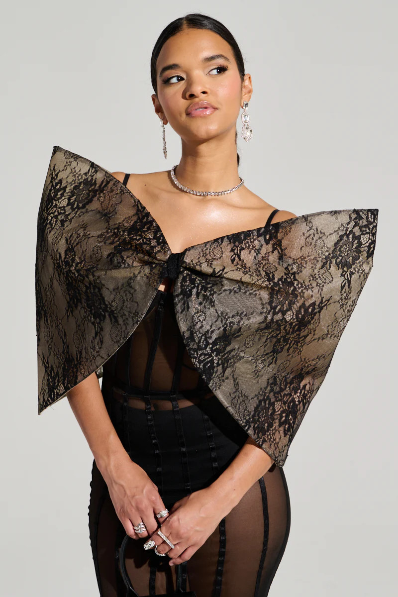 ALL THE ATTENTION DRAMATIC BOW TOP | AKIRA