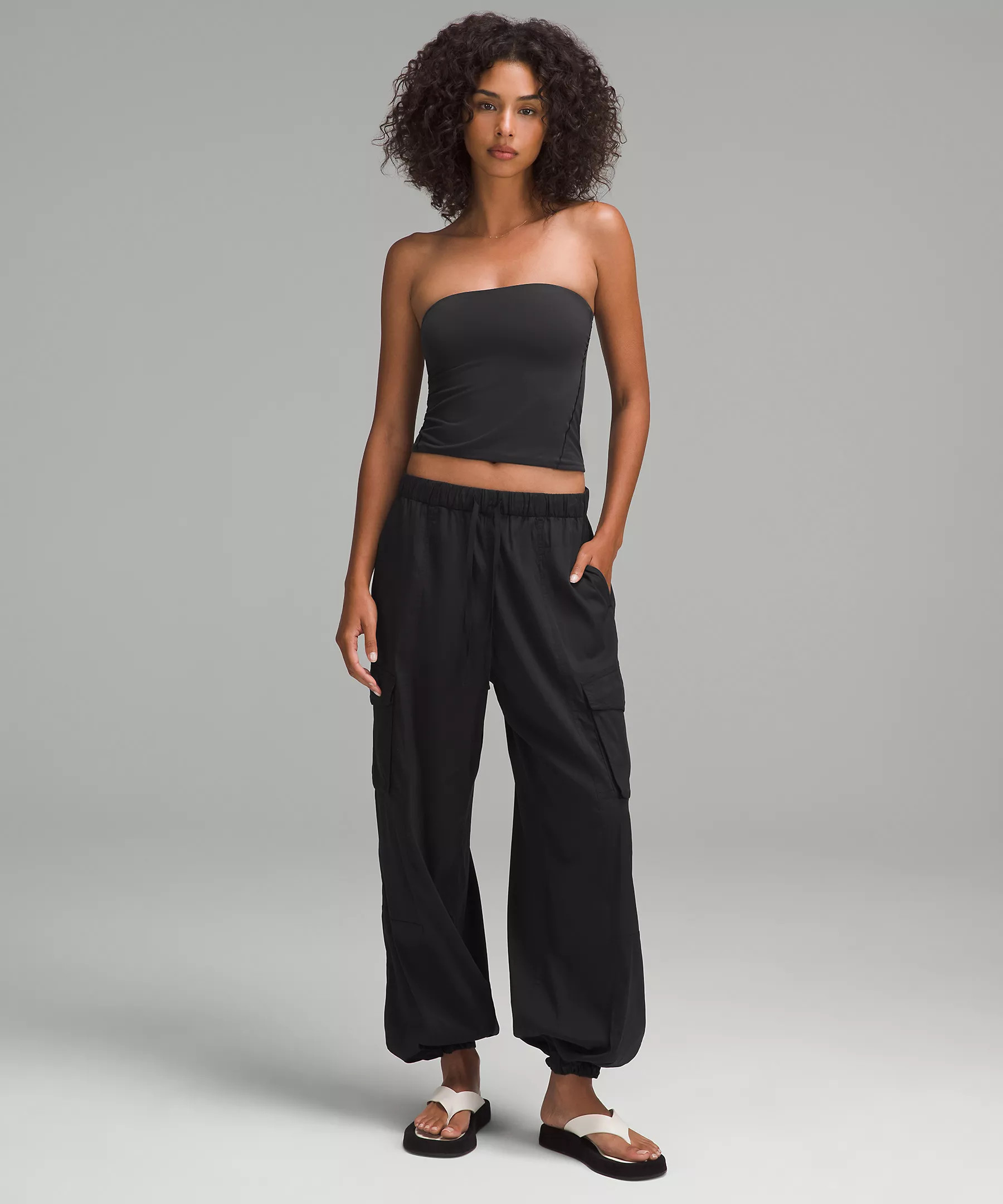 Lightweight Adjustable Mid-Rise Cargo Pant | Women's Pants | lululemon | Lululemon (US)