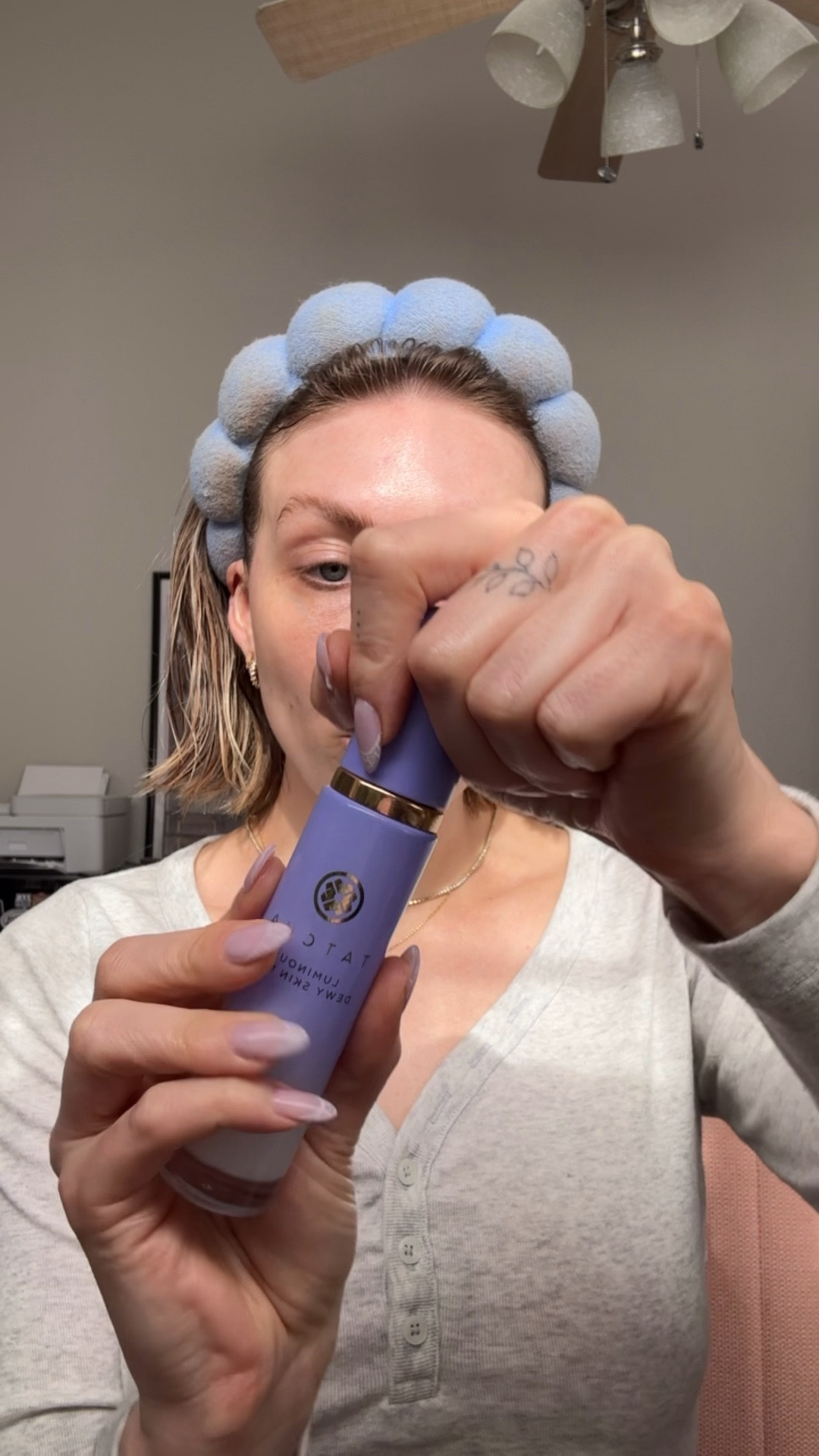 my FAVORITE skincare product!!!

#LTKSeasonal #LTKBeauty #LTKGiftGuide