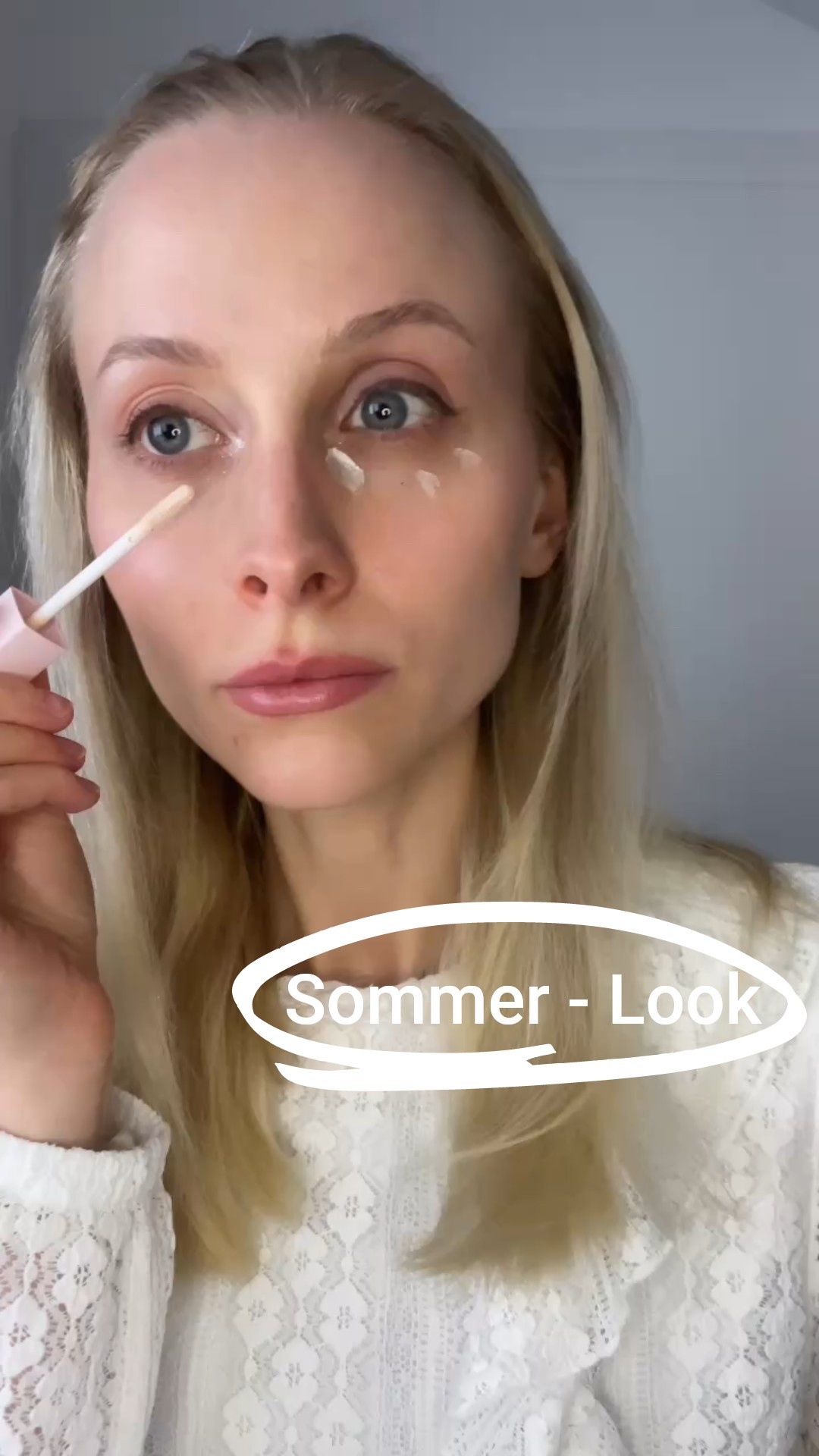 Ob passender Concealer, Kayal oder Lipgloss / bei mir findest du die besten Produkte ✔️✨🌷 
Sommer Look around the corner ! #browneyeliner #lightconcealer #lightmakeup #cccream #lipgloss 

#LTKdeutschland #LTKbeauty #LTKspring