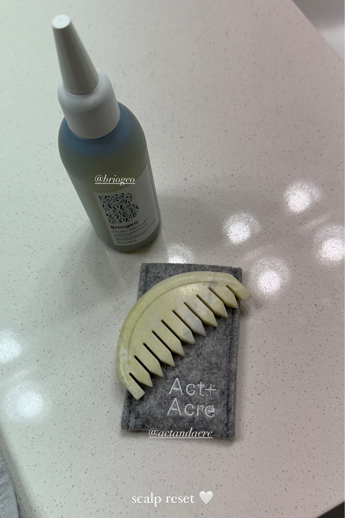 simple scalp + hair reset 🤍🛁🫧 use code MARYWOREWHAT to save on act+acre’s site!

#LTKFindsUnder50 #LTKTravel #LTKBeauty