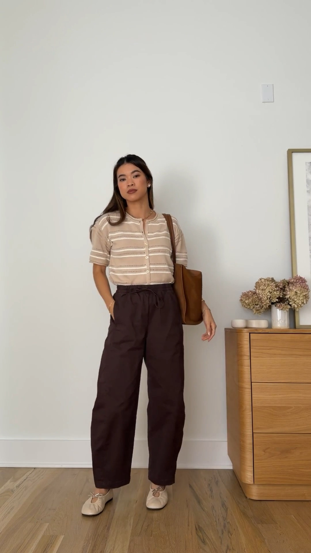 I love my @Madewell suede tote!

Sizing info:
-Evereve Prado Stripe Cardigan (Size XS in Softecrustripe) 
-Abercrombie Twill Barrel Pull-On Pant (Size XXS Short in Dark Coffee)

Petite style, petite fashion, mom outfit, mom style, petite pants, petite outfit ideas, petite outfits, best pants for petite, petite barrel pants, spring style, spring outfits, vacation outfits, summer outfits, fall barrel pants, fall pants, autumn top, petite fall outfits, Abercrombie pants, evereve,

#LTKootd #LTKPetite #LTKWorkwear