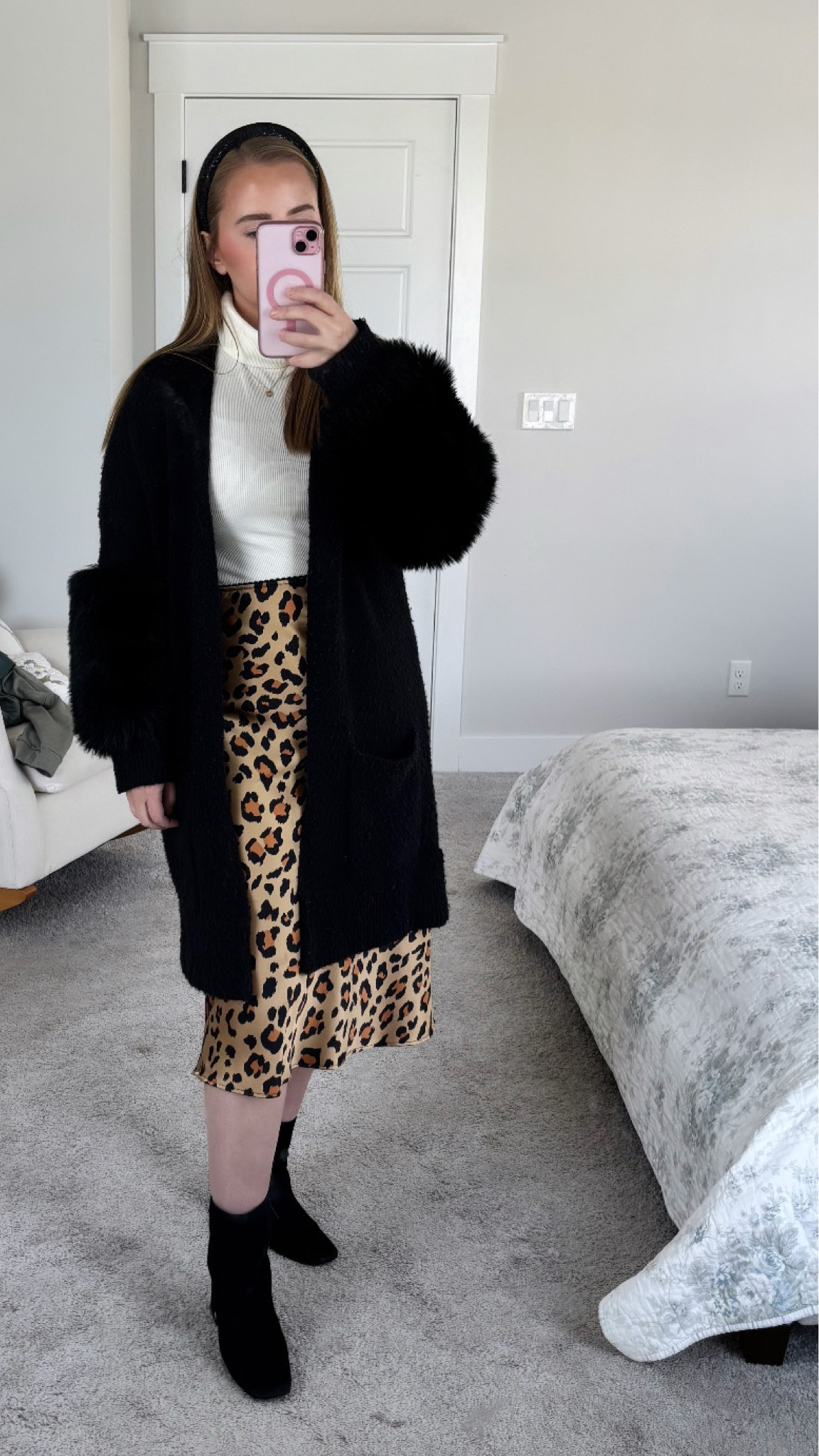 Sunday’s fit! It was chilly out ❄️☃️

#LTKSeasonal #LTKFindsUnder100 #LTKHoliday