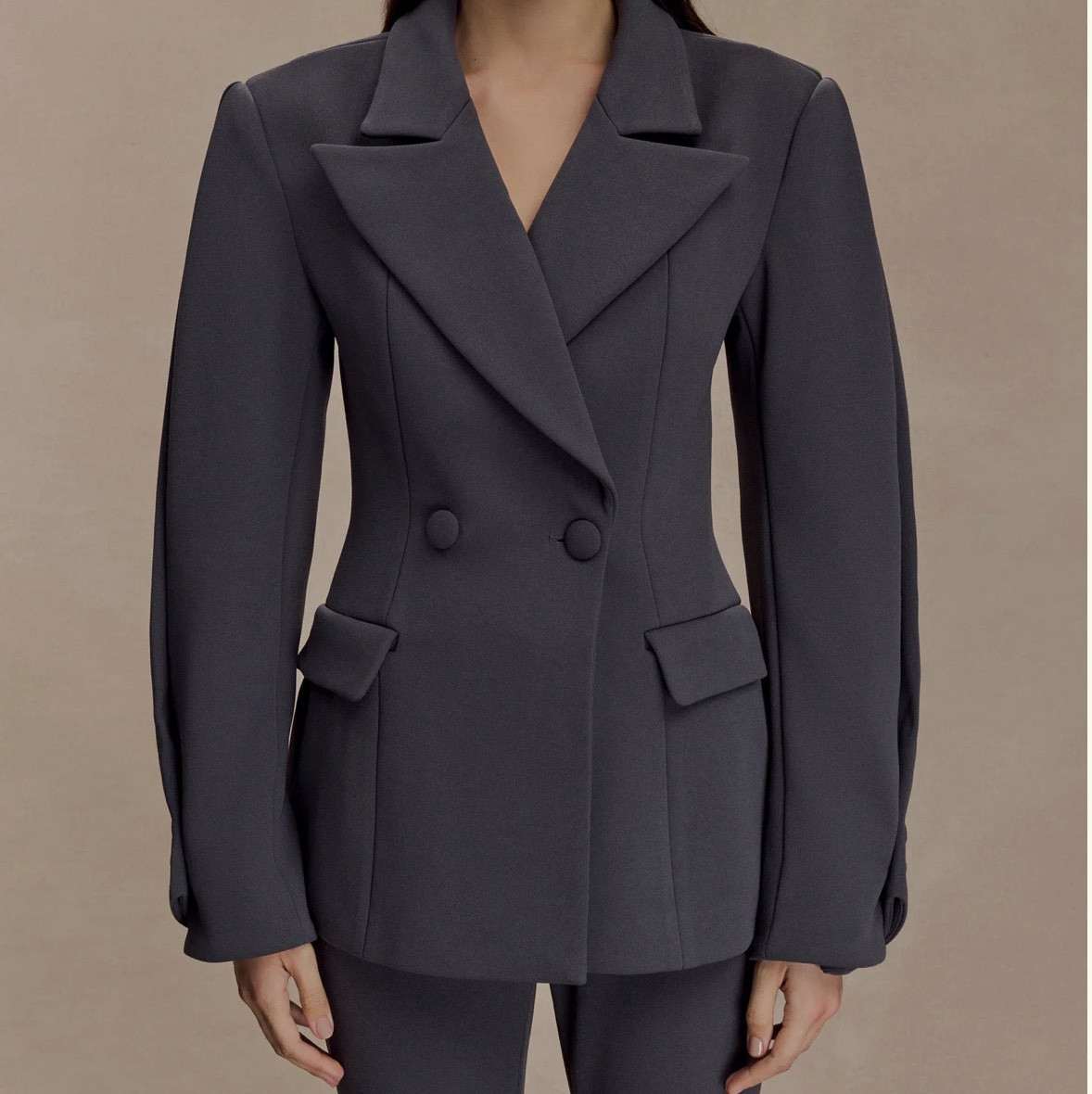 Power moves, but make it luxury. ✨
MESHKI workwear—elevated, tailored, and designed with the boss babe in mind. From boardroom to after-hours, these pieces mean business. Sizes XXS–3X in most styles.

#Meshki #MeshkiWorkwear #BossBabeStyle #WomenInBusiness #LuxuryWorkwear #ElevatedBasics #OfficeStyle #ModernWorkwear #InclusiveFashion #PowerDressing

#LTKMidsize #LTKPlusSize #LTKWorkwear