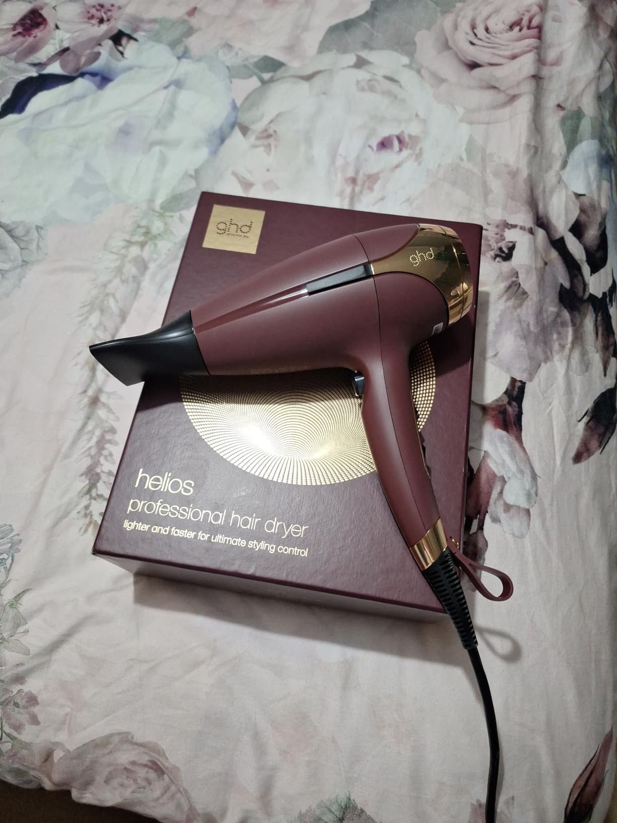ghd Helios Professional Hair Dryer - Lightweight, Fast Styling, Ultimate Styling Control - for Al... | Amazon (UK)