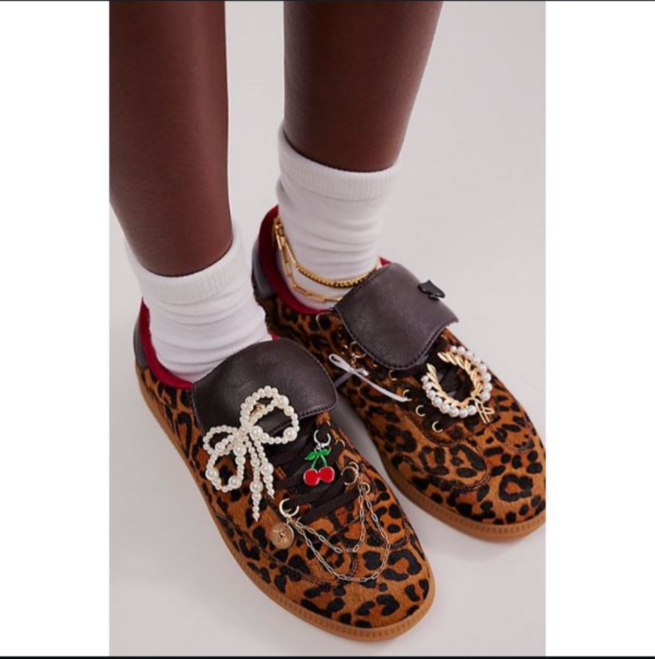 Fun sneakers! 

#LTKShoeCrush #LTKOver40 #LTKActive