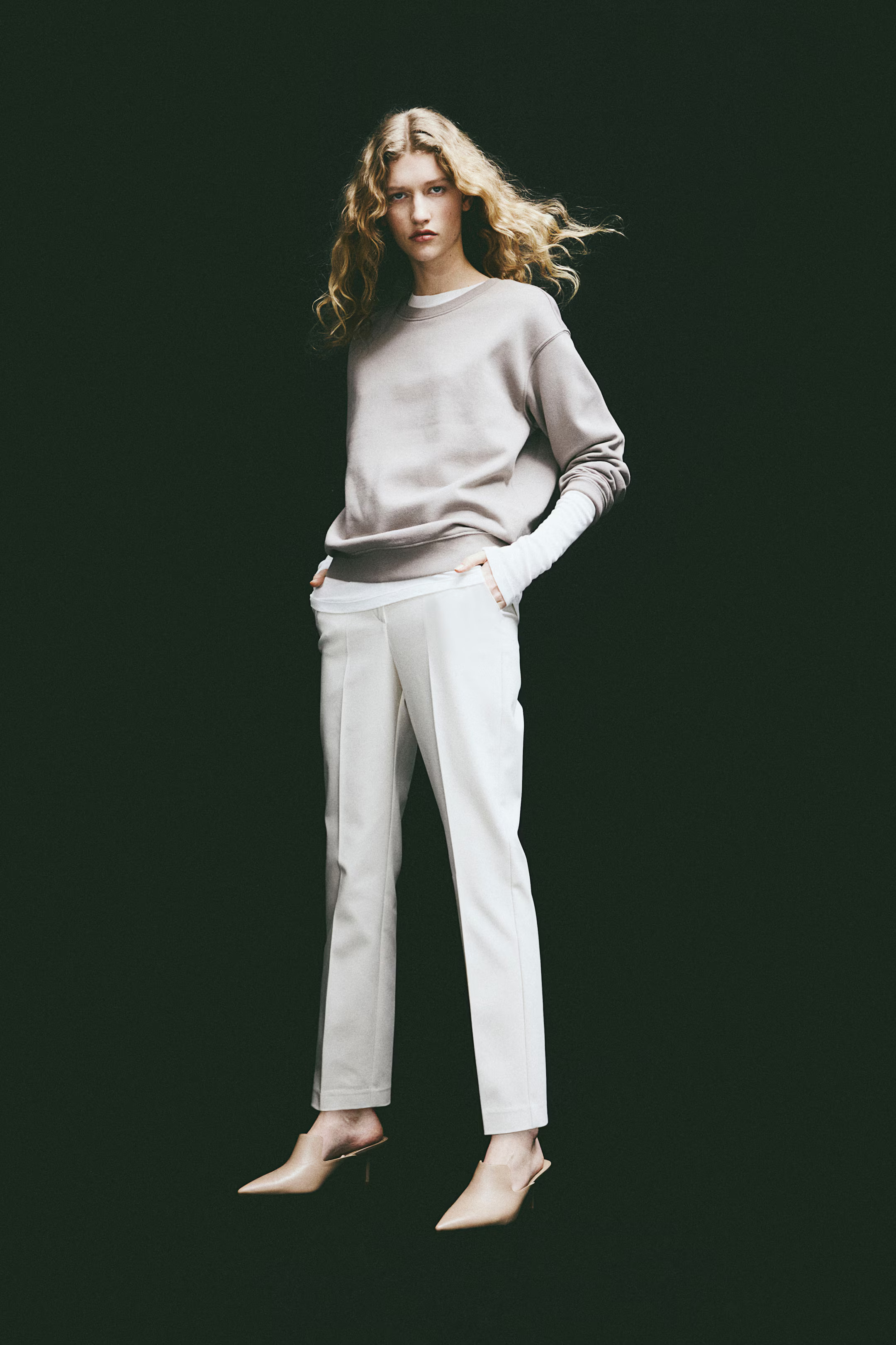 Cigarette trousers - Regular waist - Ankle length - Beige - Ladies | H&M GB | H&M (UK, MY, IN, SG, PH, TW, HK)