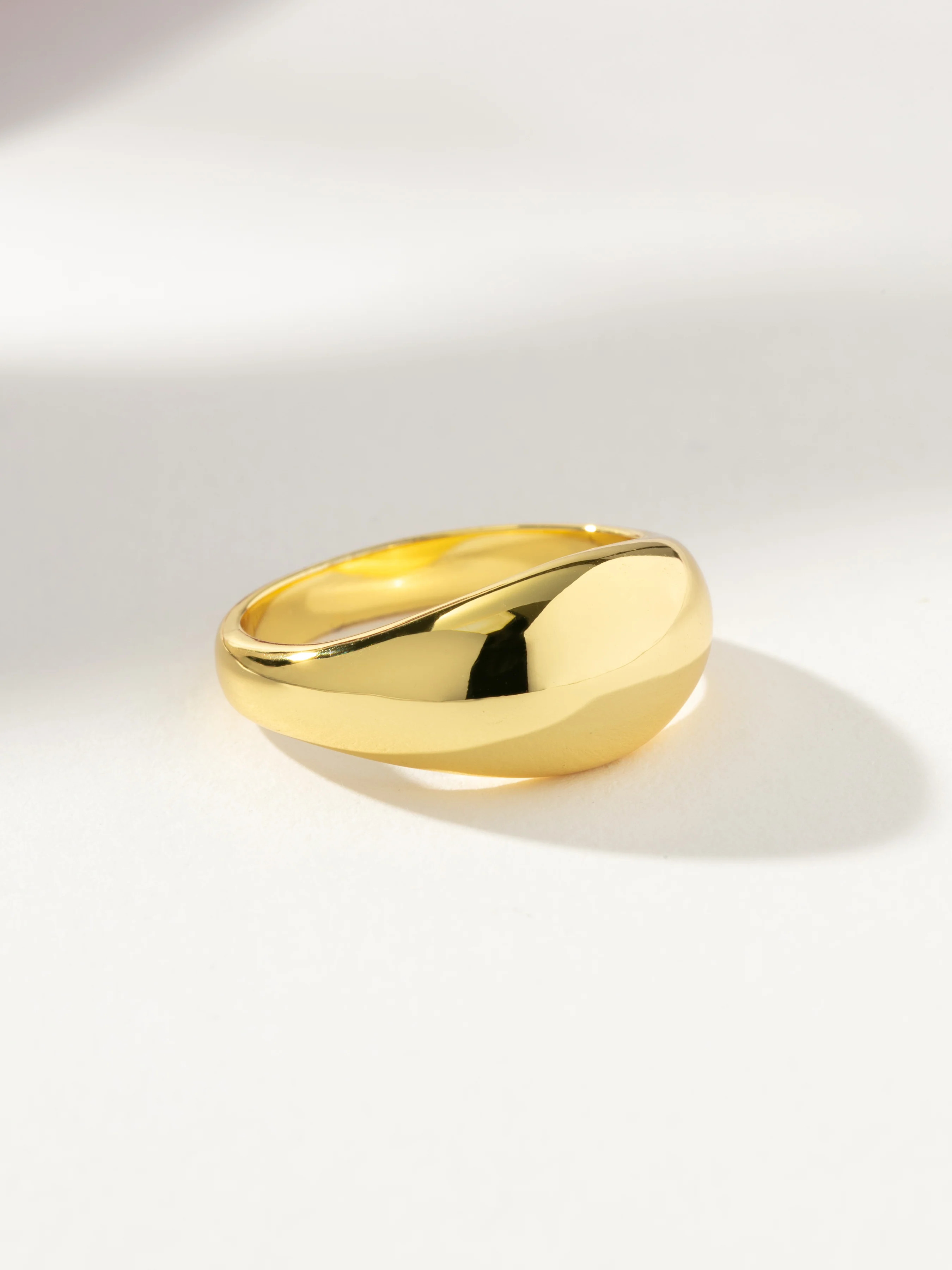 Bold Dome Ring | Uncommon James