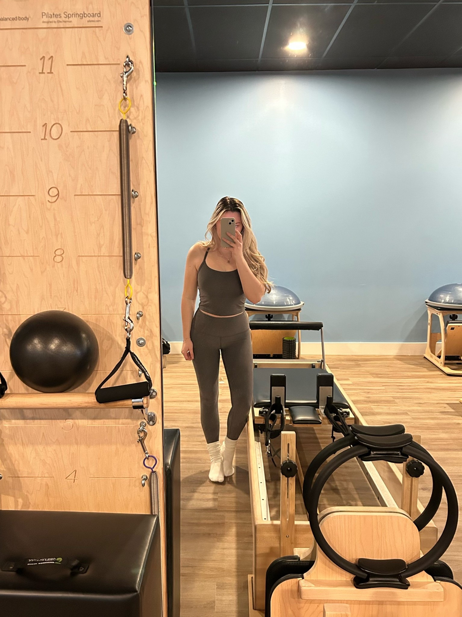 This forest green color is my new favorite workout set 🤭✨ wearing size xs in the bottoms and small in the top ✨

#LTKFindsUnder100 #LTKPetite #LTKActive