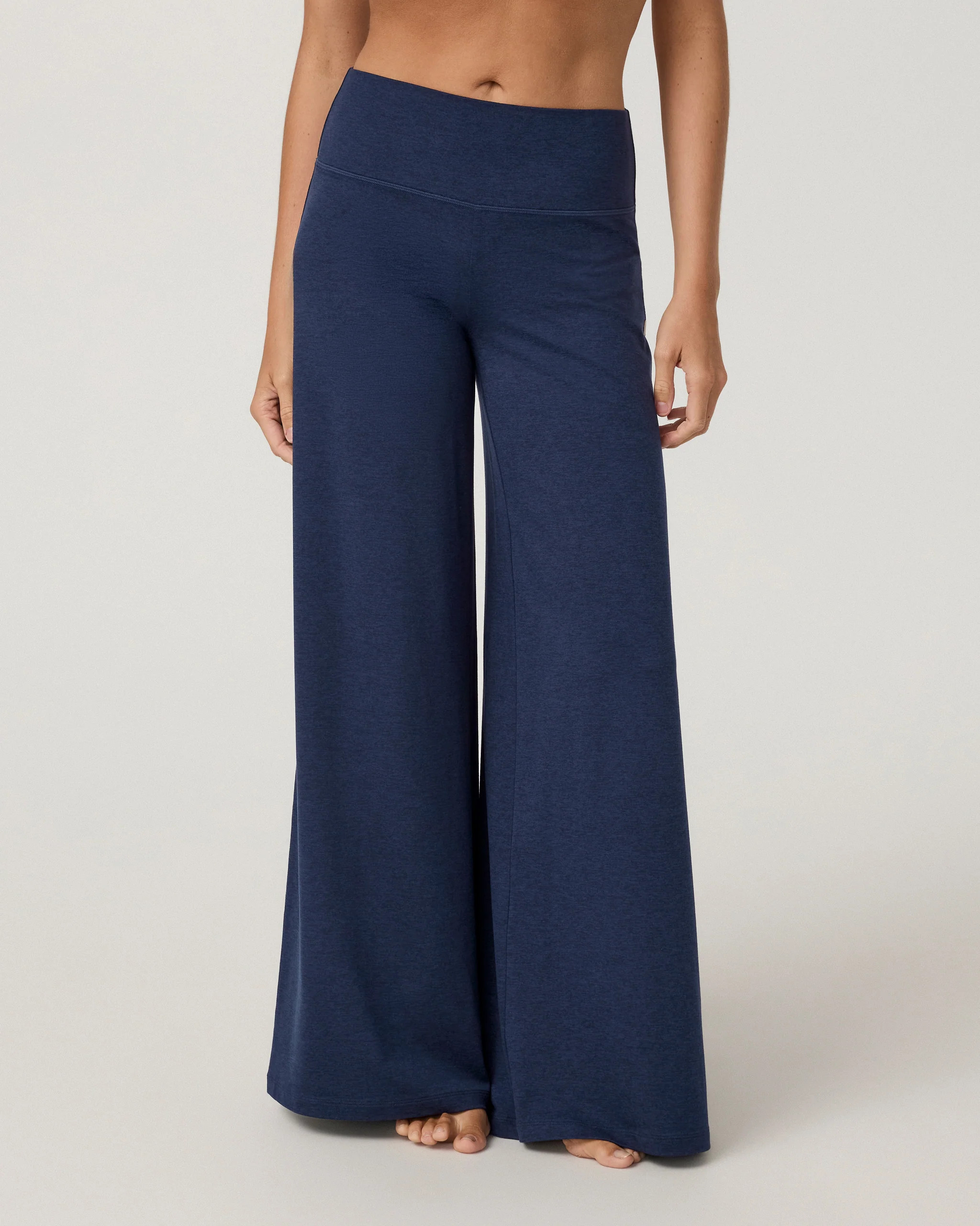 Halo Easy Wideleg Pant | Vuori Clothing (US & Canada)